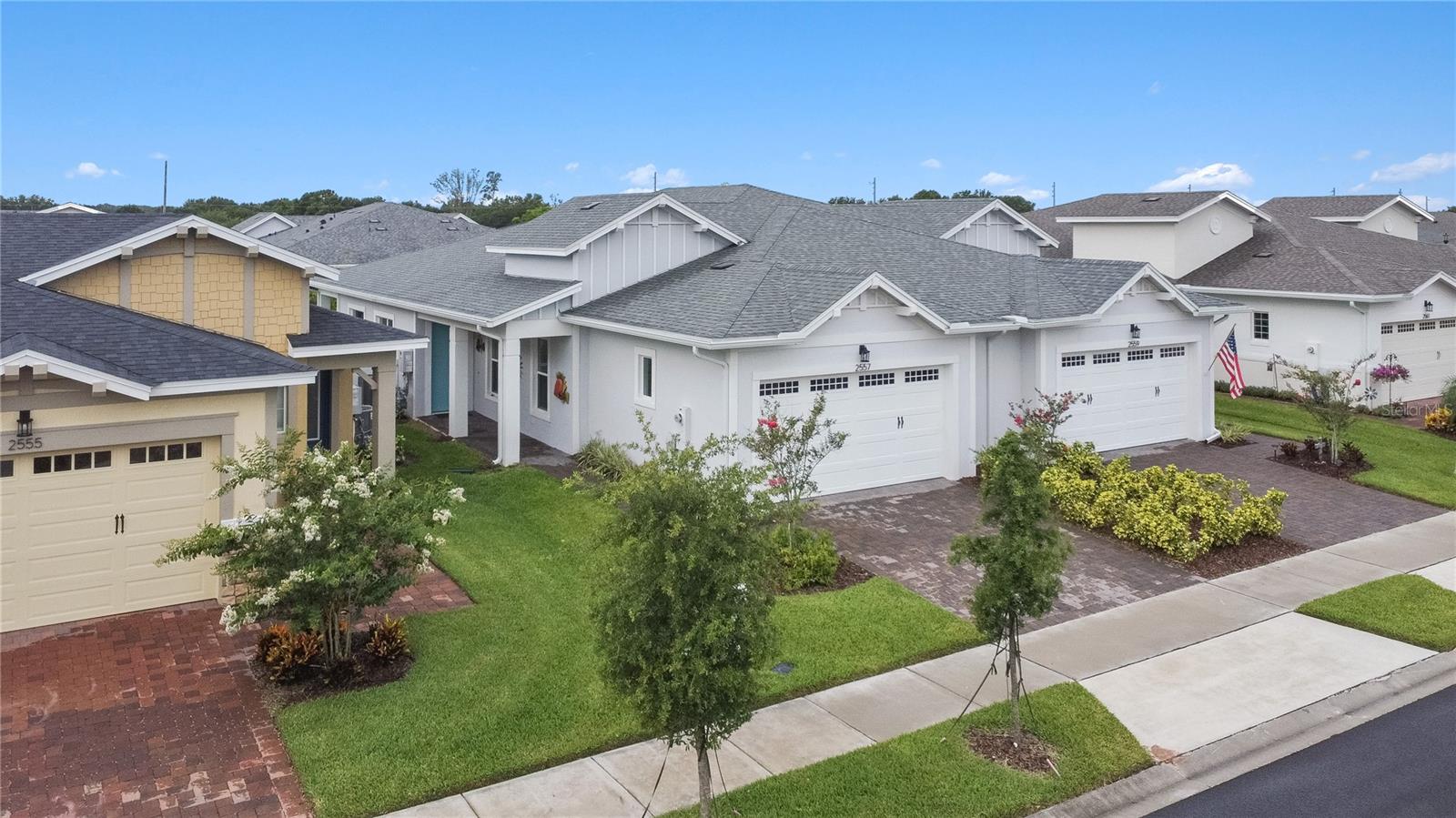 Image 39 of 41 For 2557 Yellow Brick Road