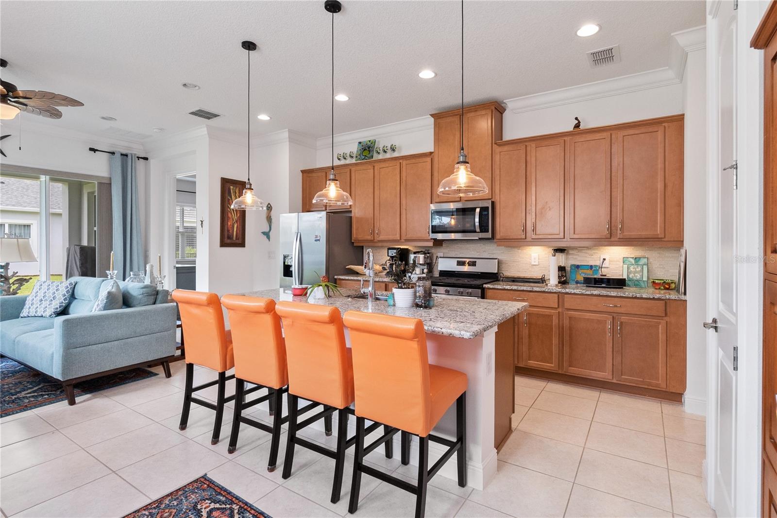 Image 8 of 41 For 2557 Yellow Brick Road