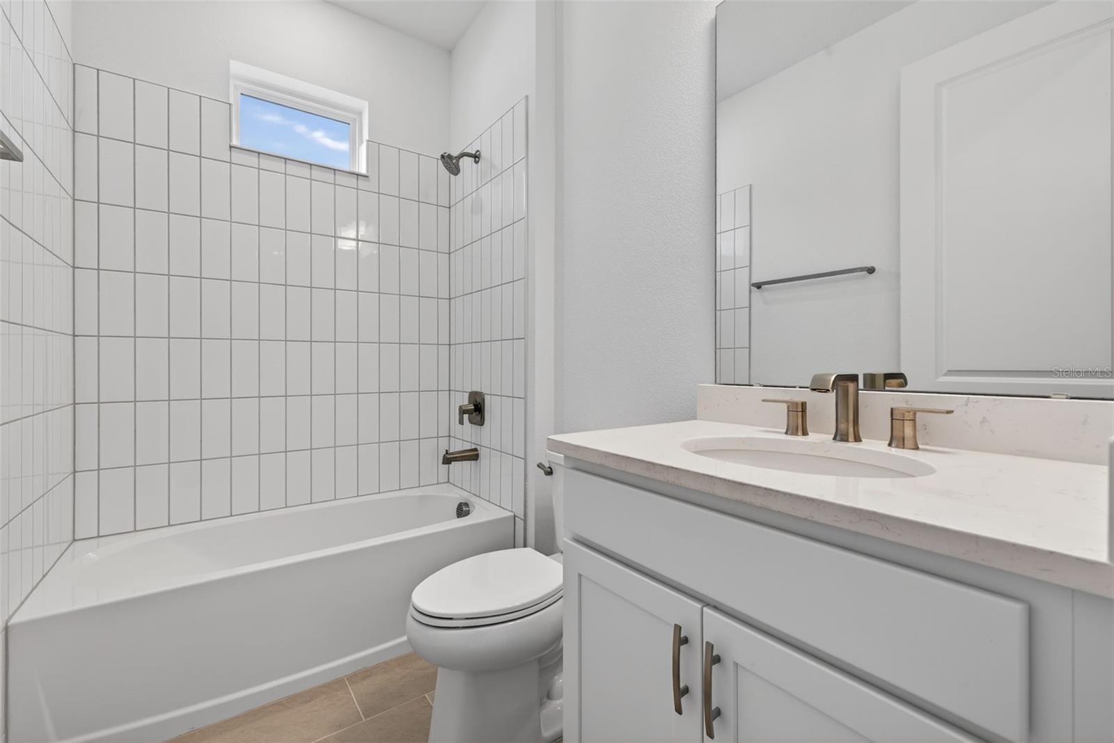 Image 23 of 39 For 983 Fiesta Key Circle