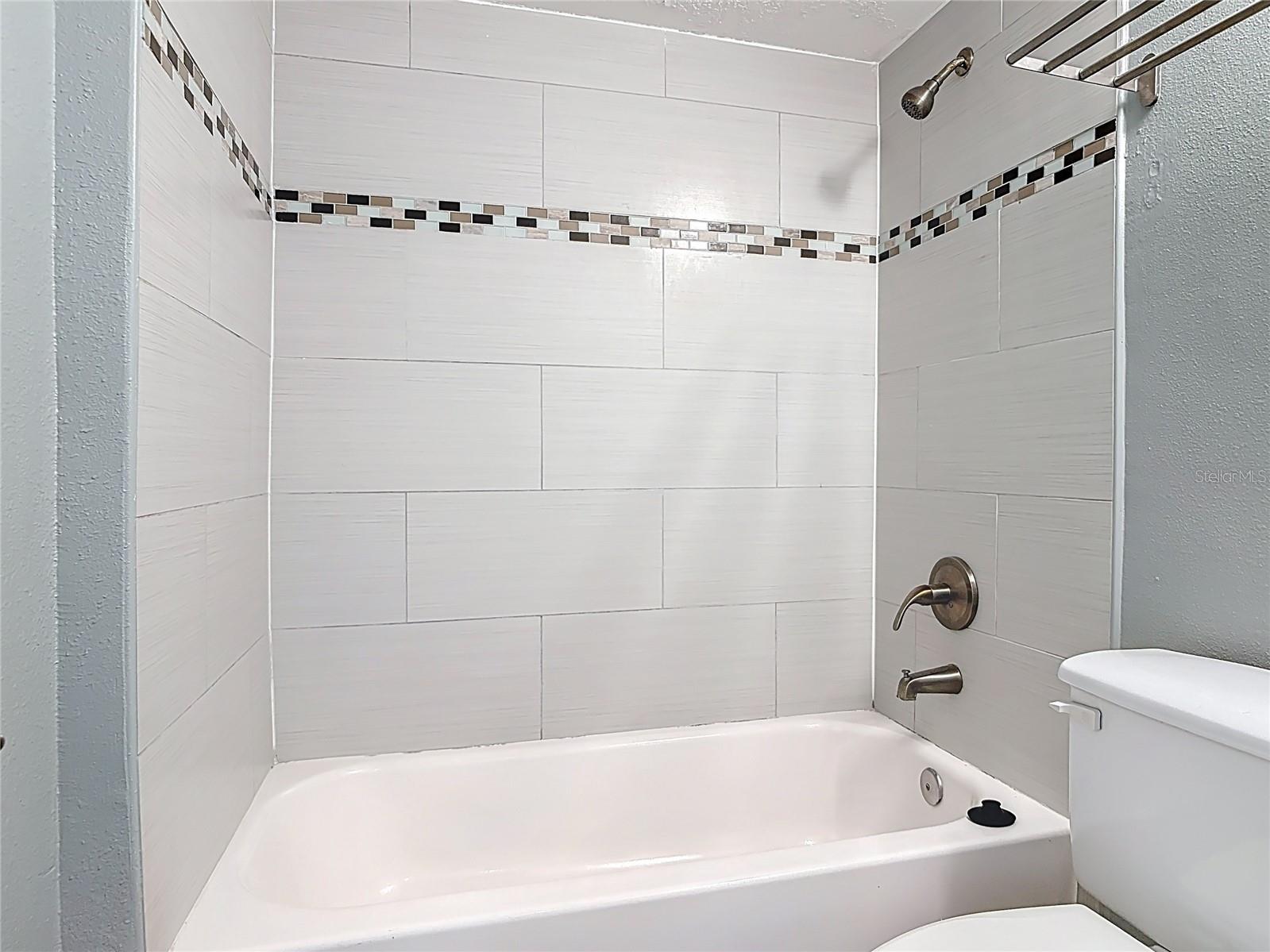 Image 27 of 47 For 4711 Capri Place 188