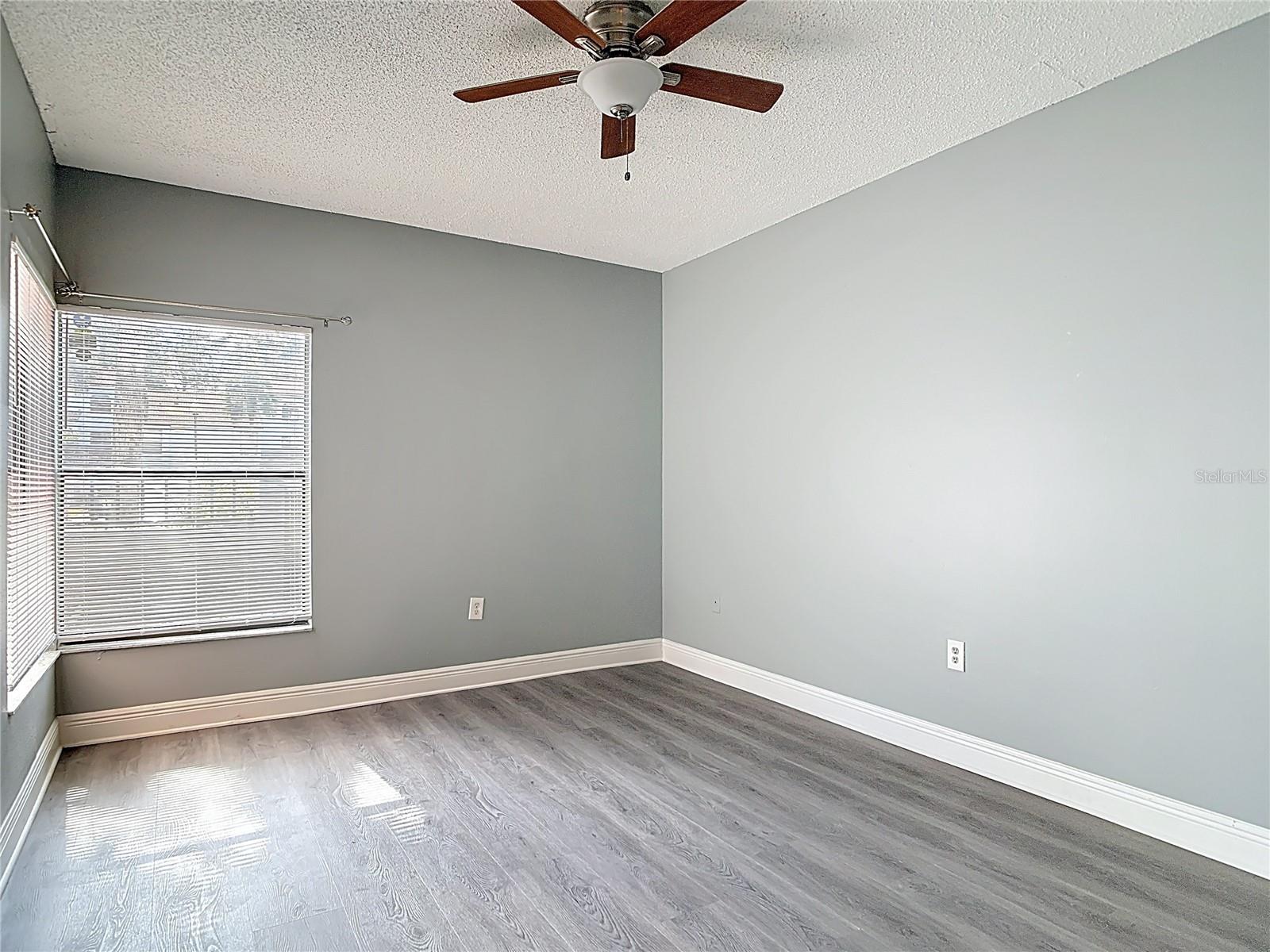 Image 28 of 47 For 4711 Capri Place 188