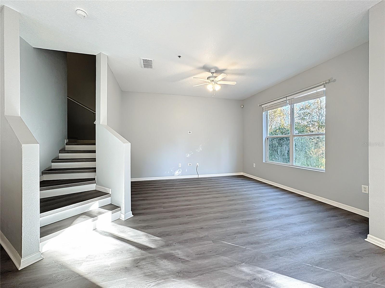 Image 19 of 62 For 1500 Broken Oak Drive 25b