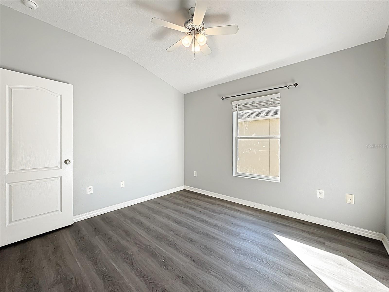 Image 39 of 62 For 1500 Broken Oak Drive 25b