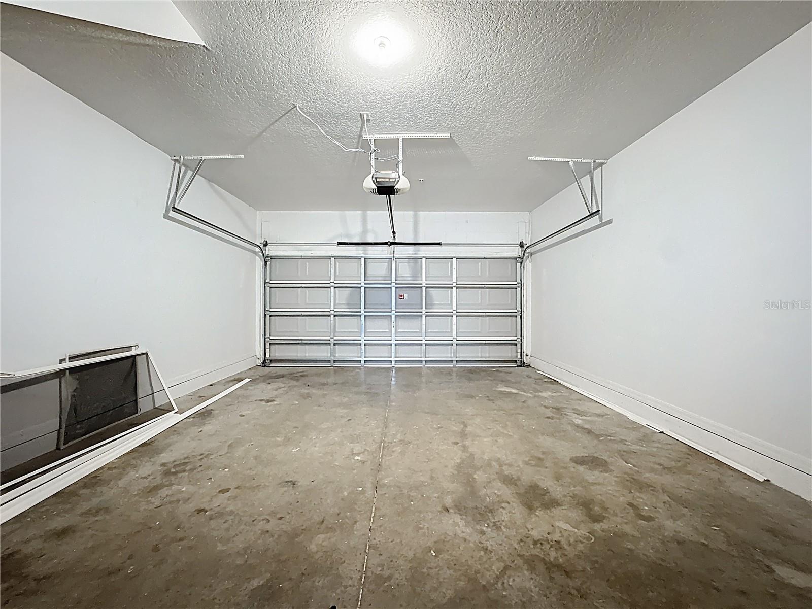 Image 53 of 62 For 1500 Broken Oak Drive 25b