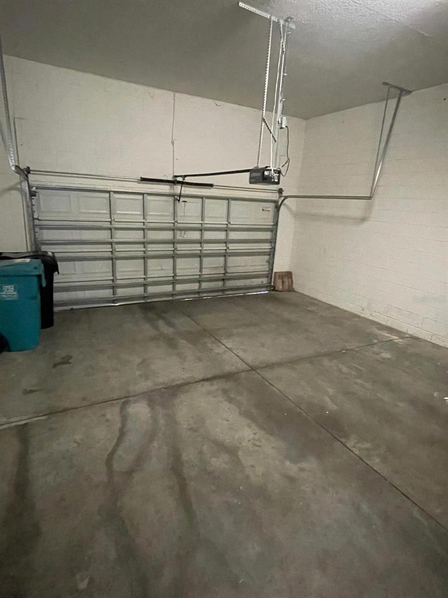 Image 10 of 11 For 14134 Walcott Avenue