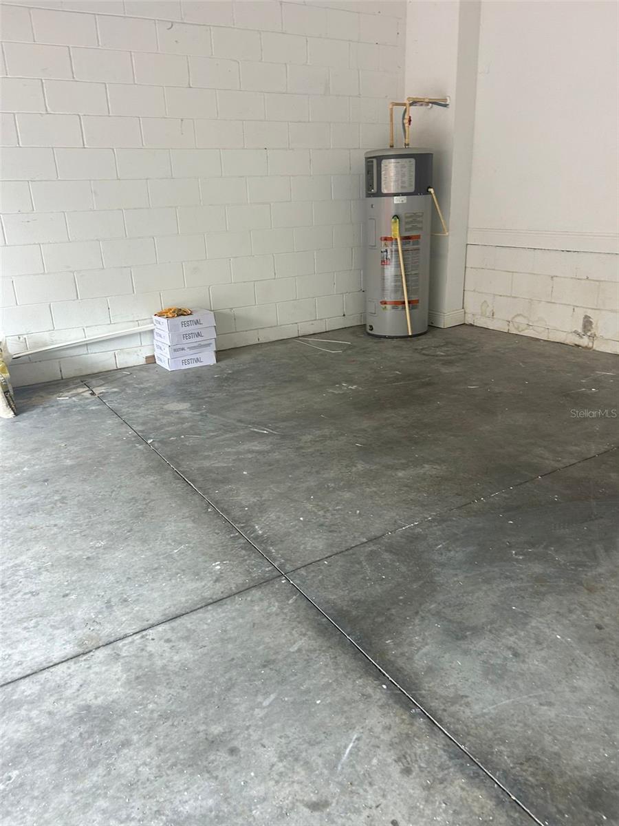 Image 11 of 11 For 14134 Walcott Avenue