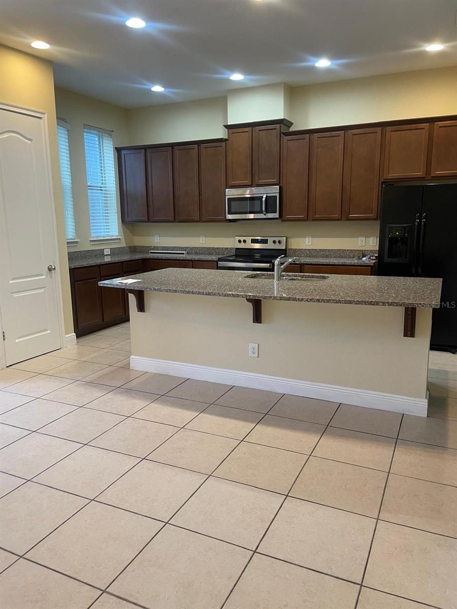 Image 2 of 11 For 14134 Walcott Avenue