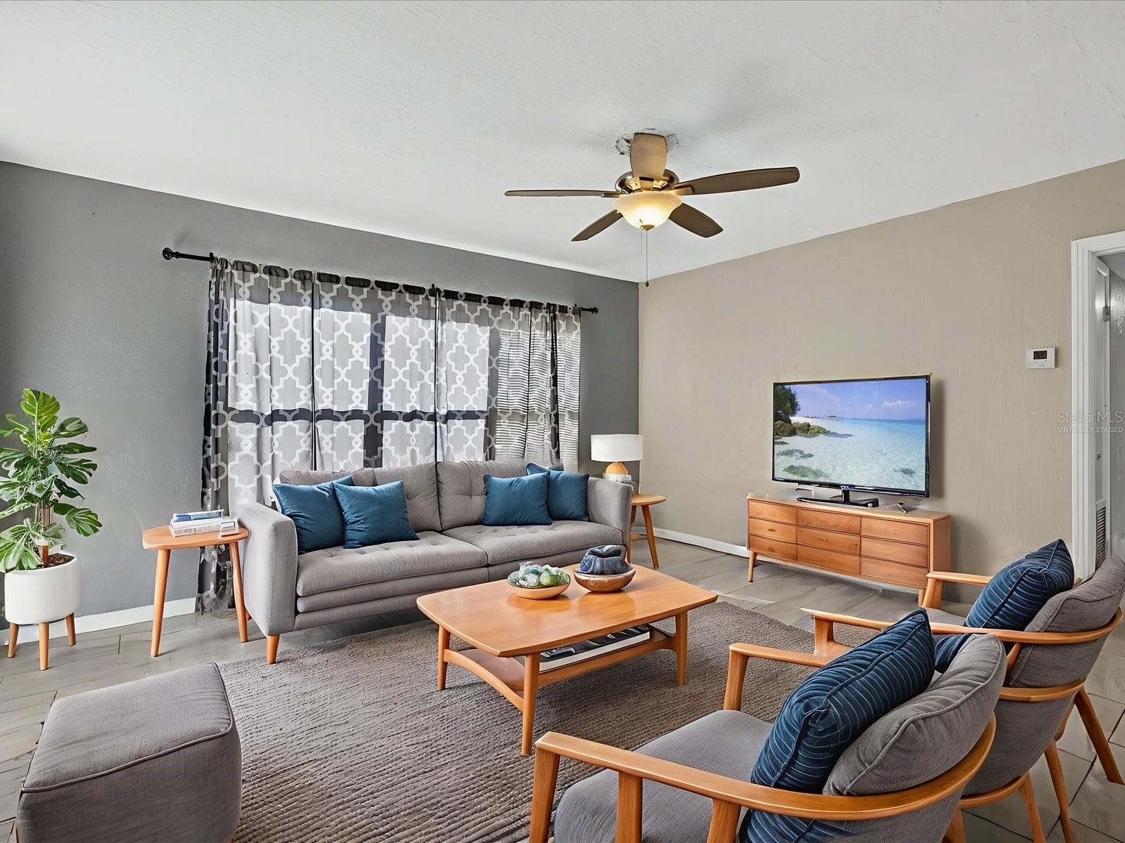 Image 3 of 37 For 1068 Peter Road