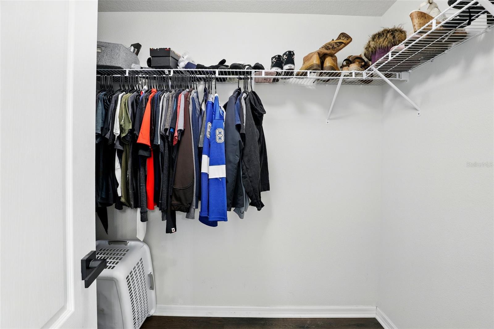 Image 20 of 39 For 1338 Riley Circle