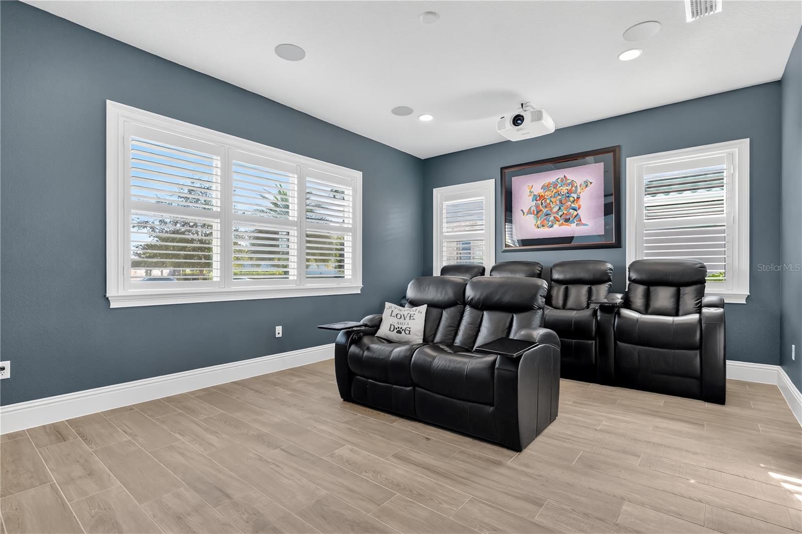 Image 16 of 92 For 9008 Morgana Court