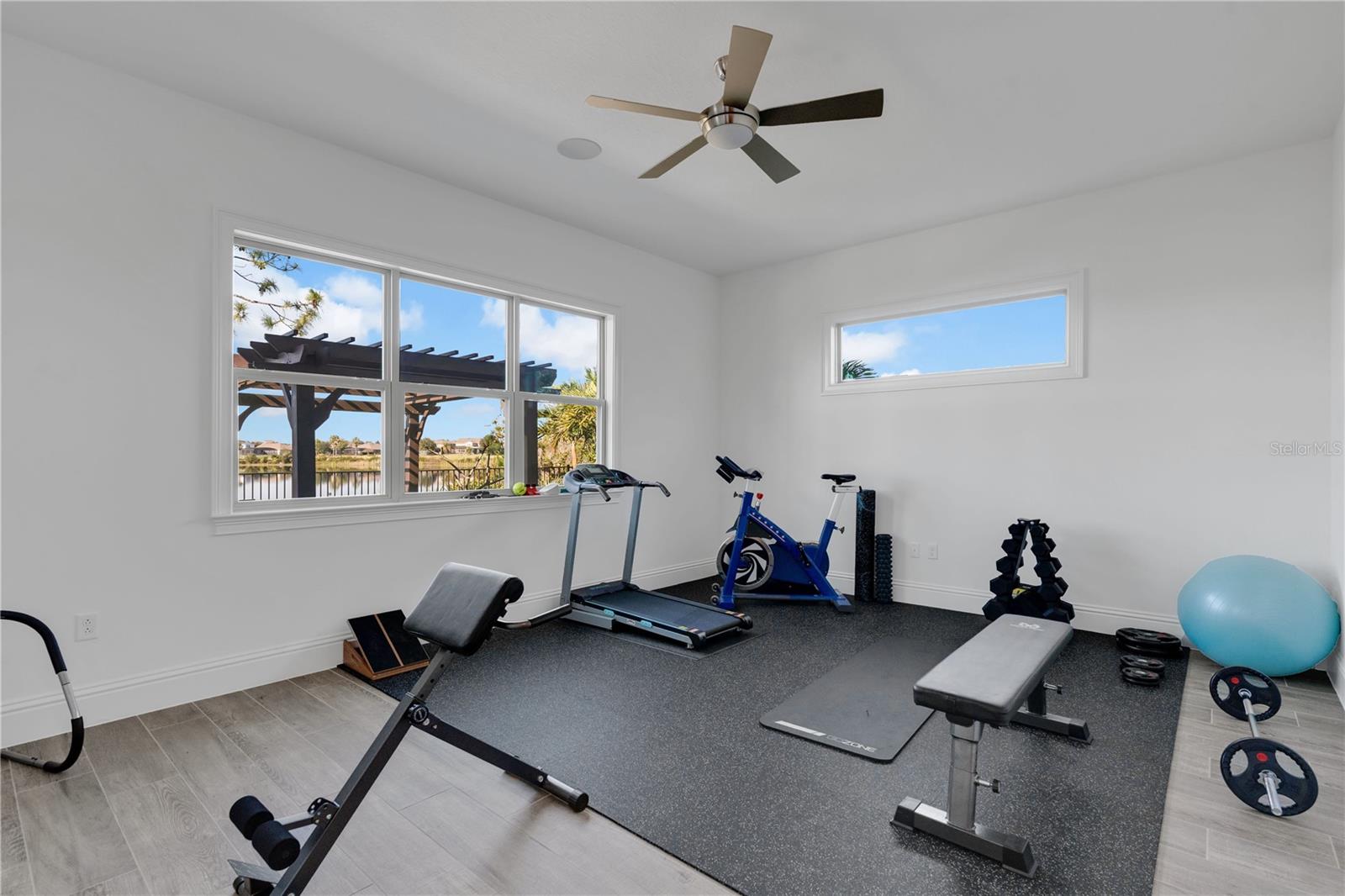 Image 18 of 92 For 9008 Morgana Court