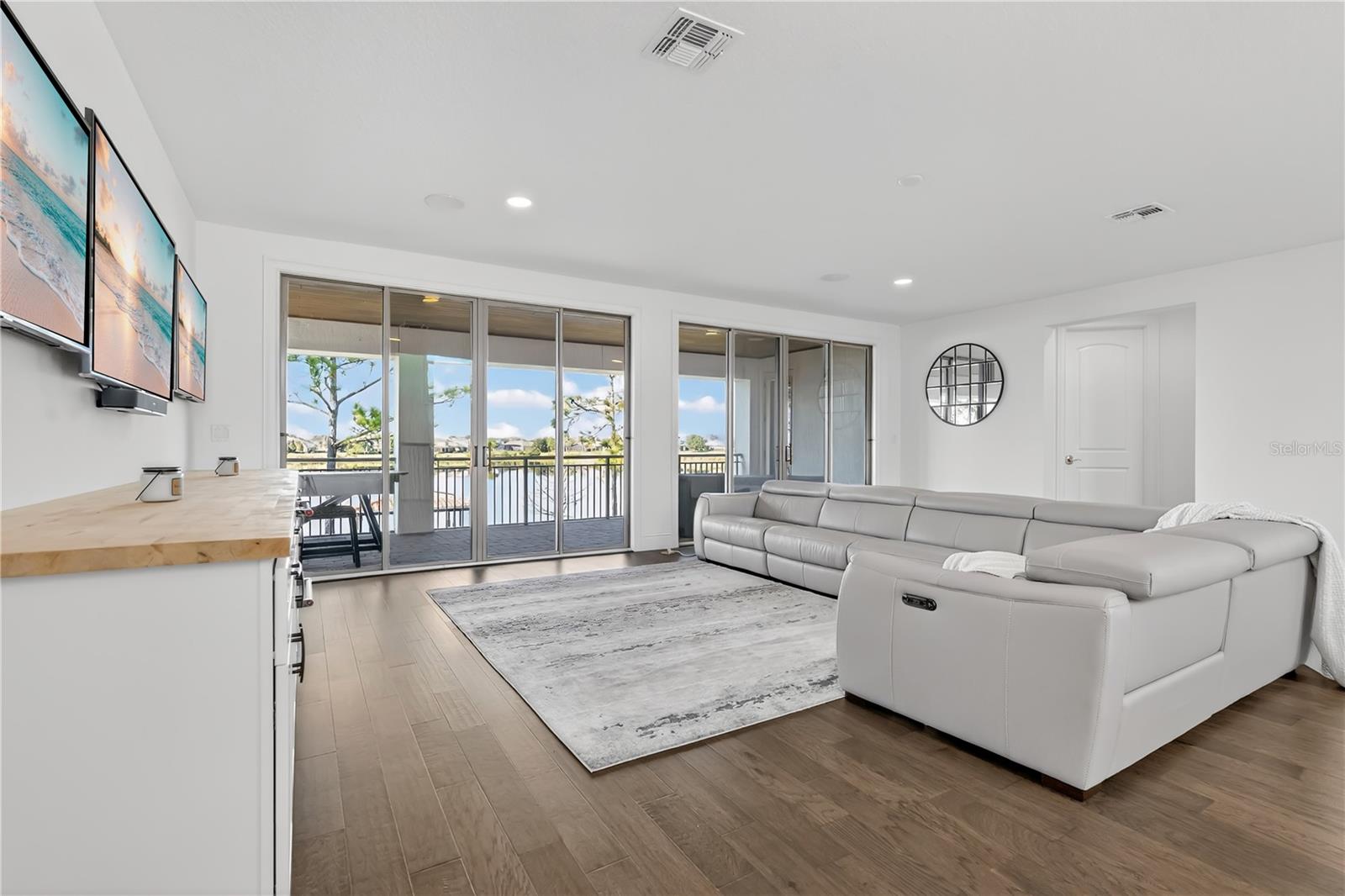 Image 39 of 92 For 9008 Morgana Court