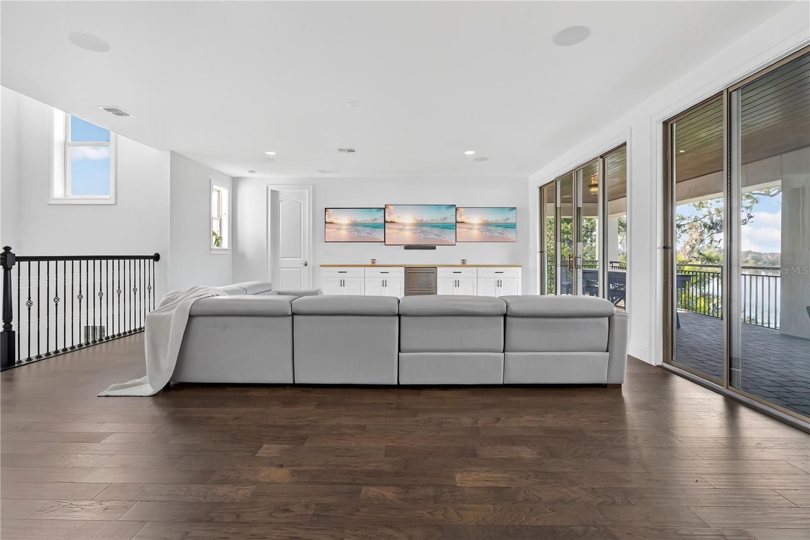 Image 41 of 92 For 9008 Morgana Court