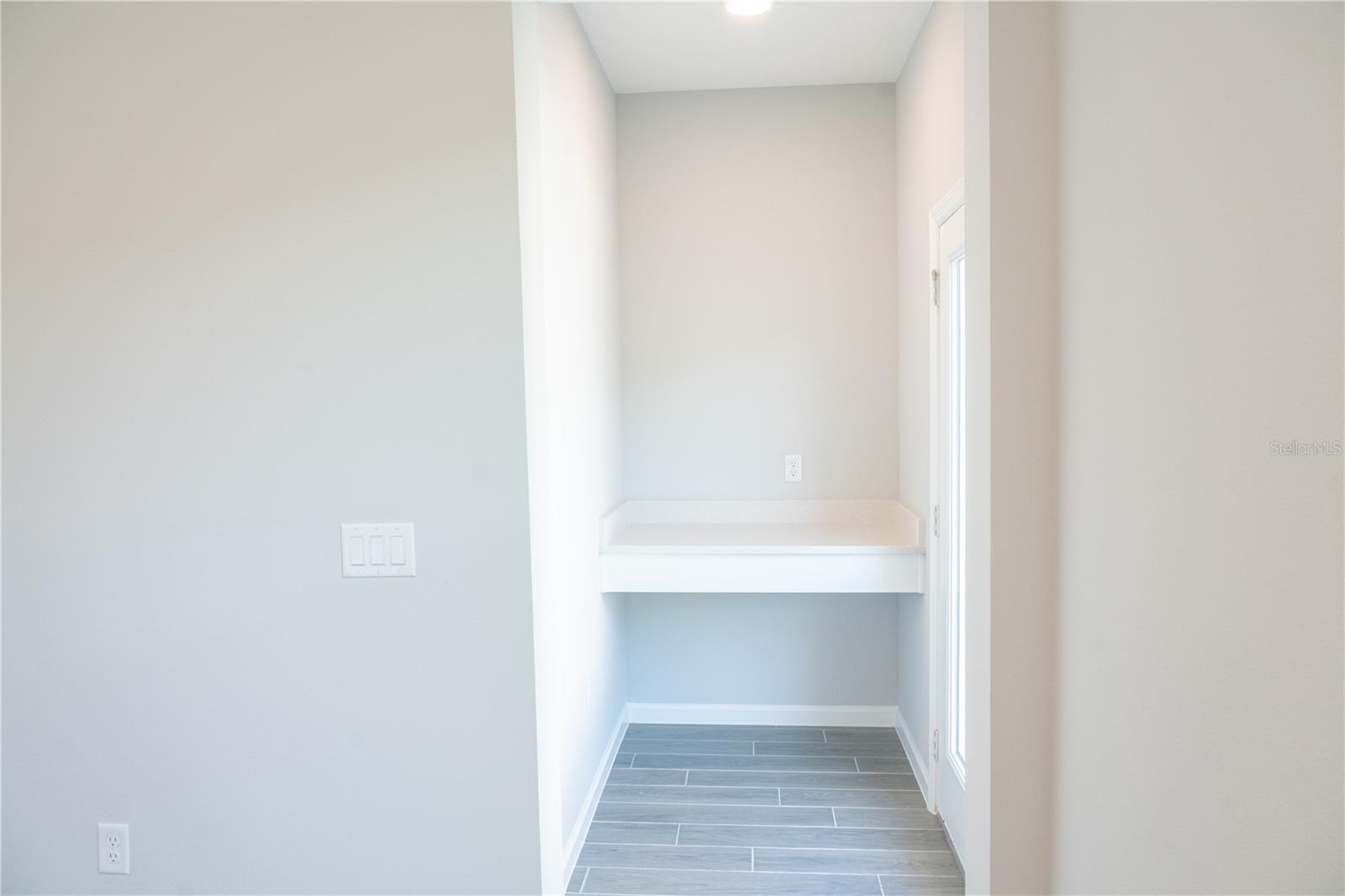 Image 12 of 26 For 583 Pothos Street