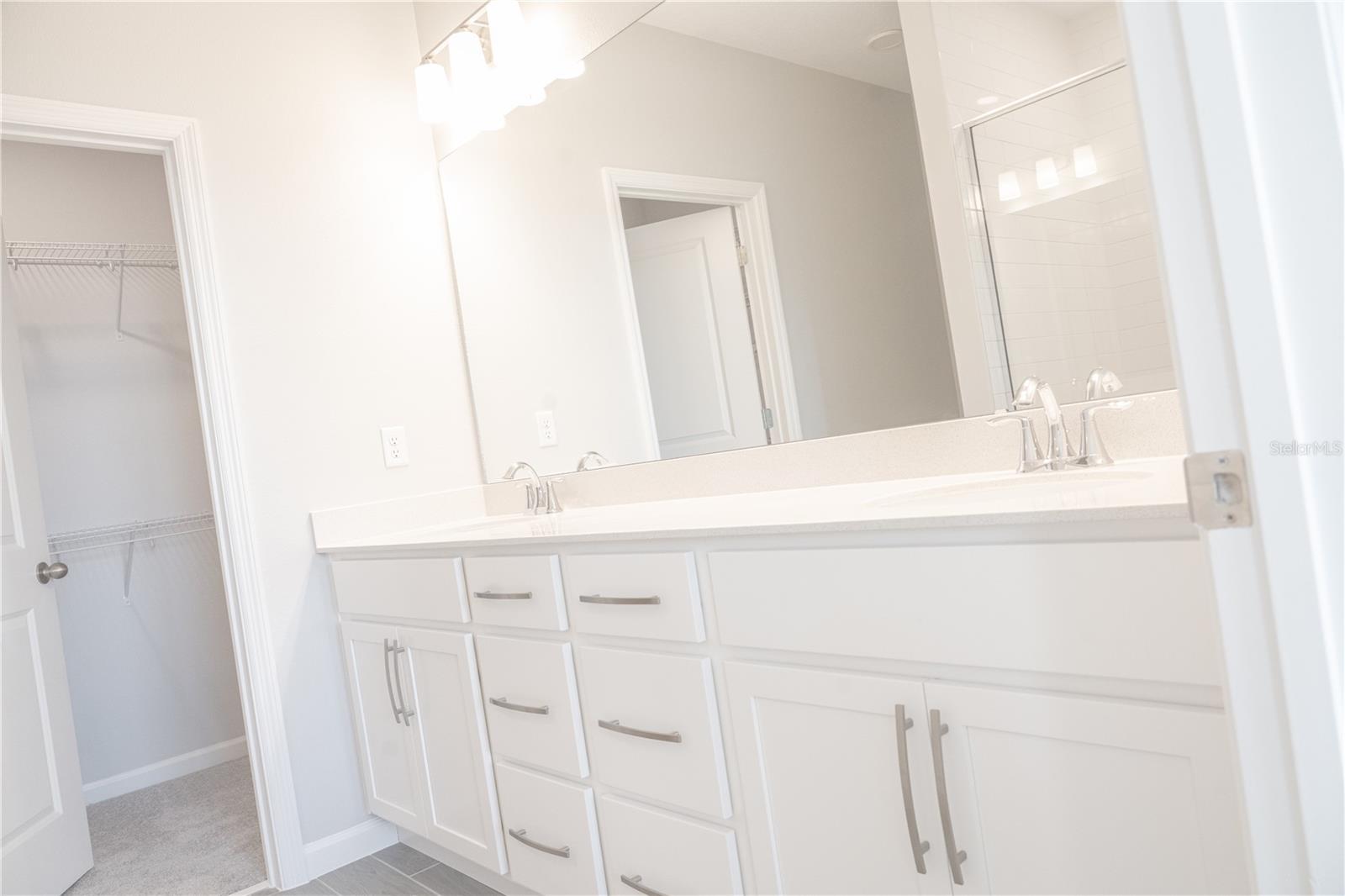 Image 15 of 26 For 583 Pothos Street