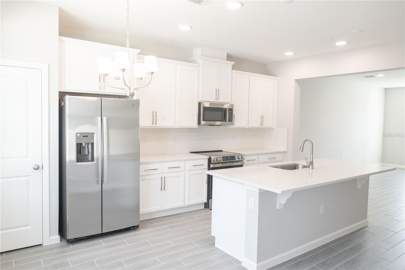 Image 4 of 26 For 583 Pothos Street