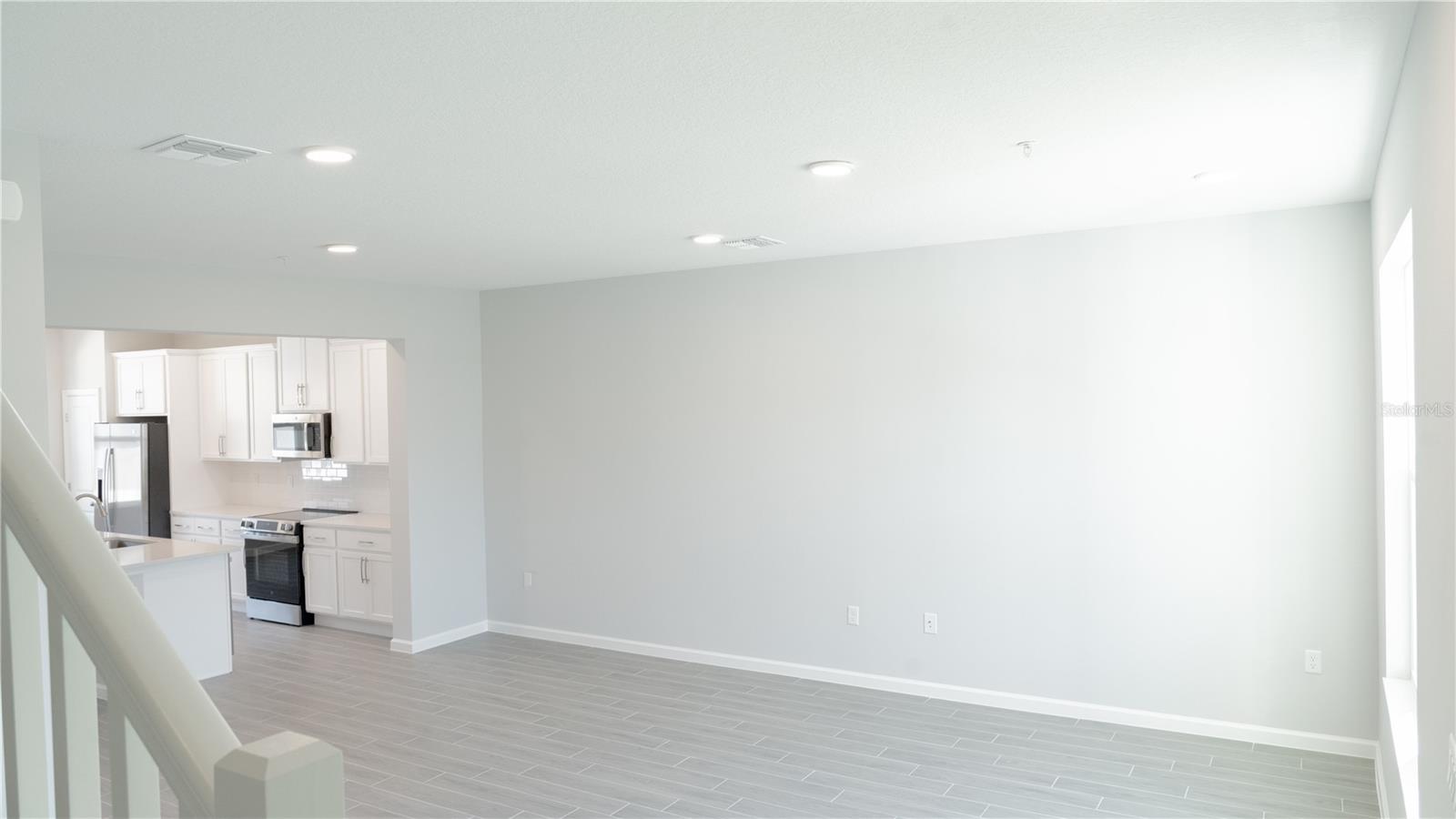 Image 9 of 26 For 583 Pothos Street