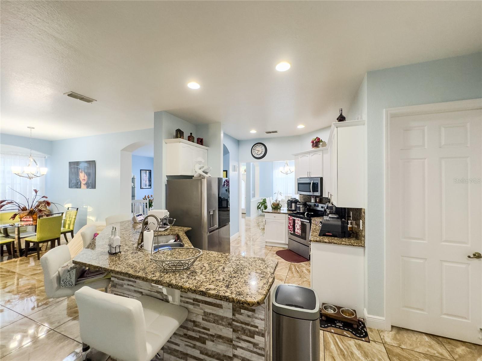 Image 17 of 43 For 2847 Oconnell Drive