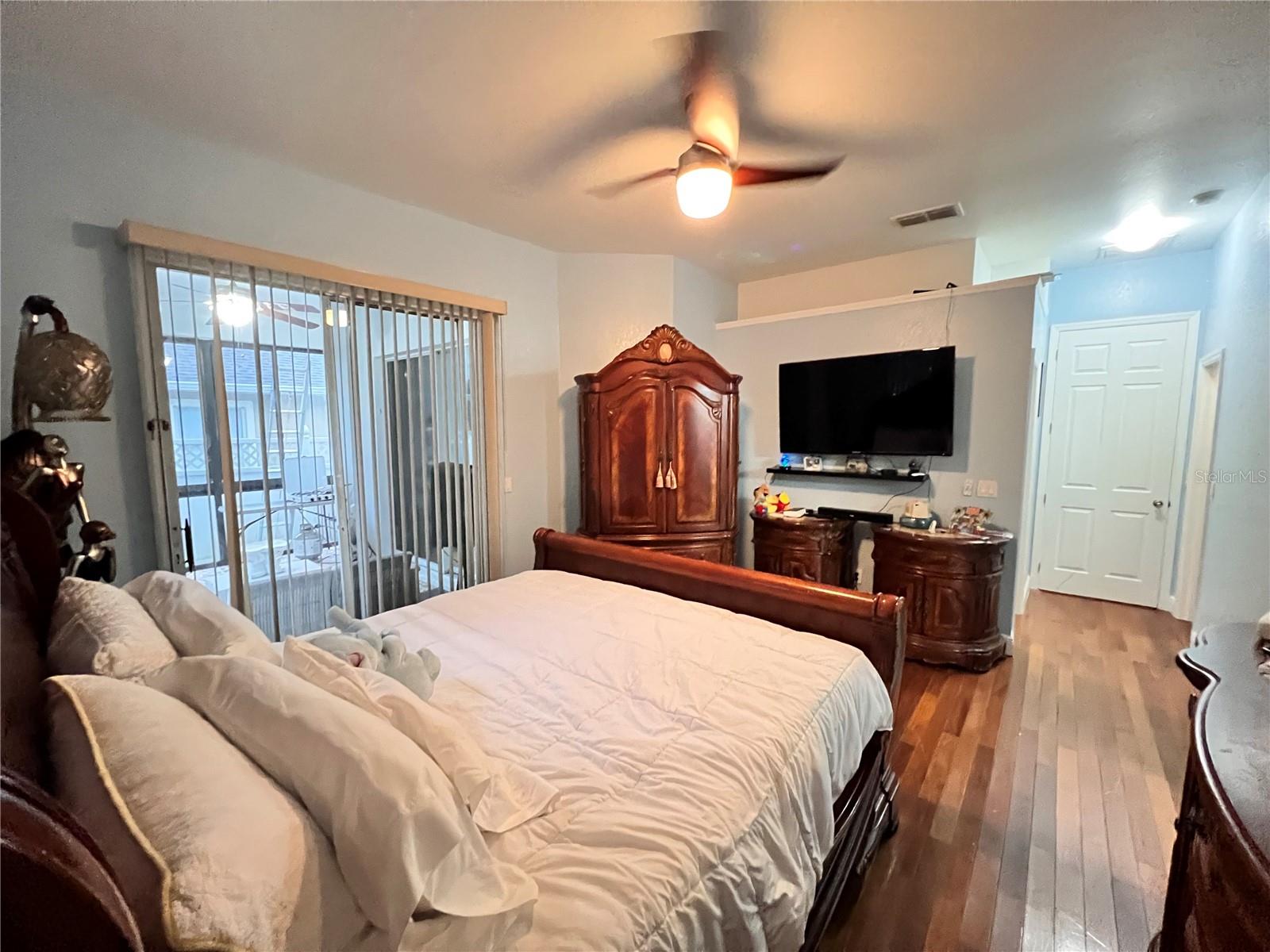 Image 22 of 43 For 2847 Oconnell Drive