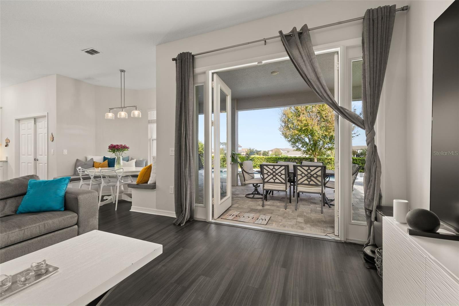 Image 14 of 52 For 9870 Summerlake Groves Street