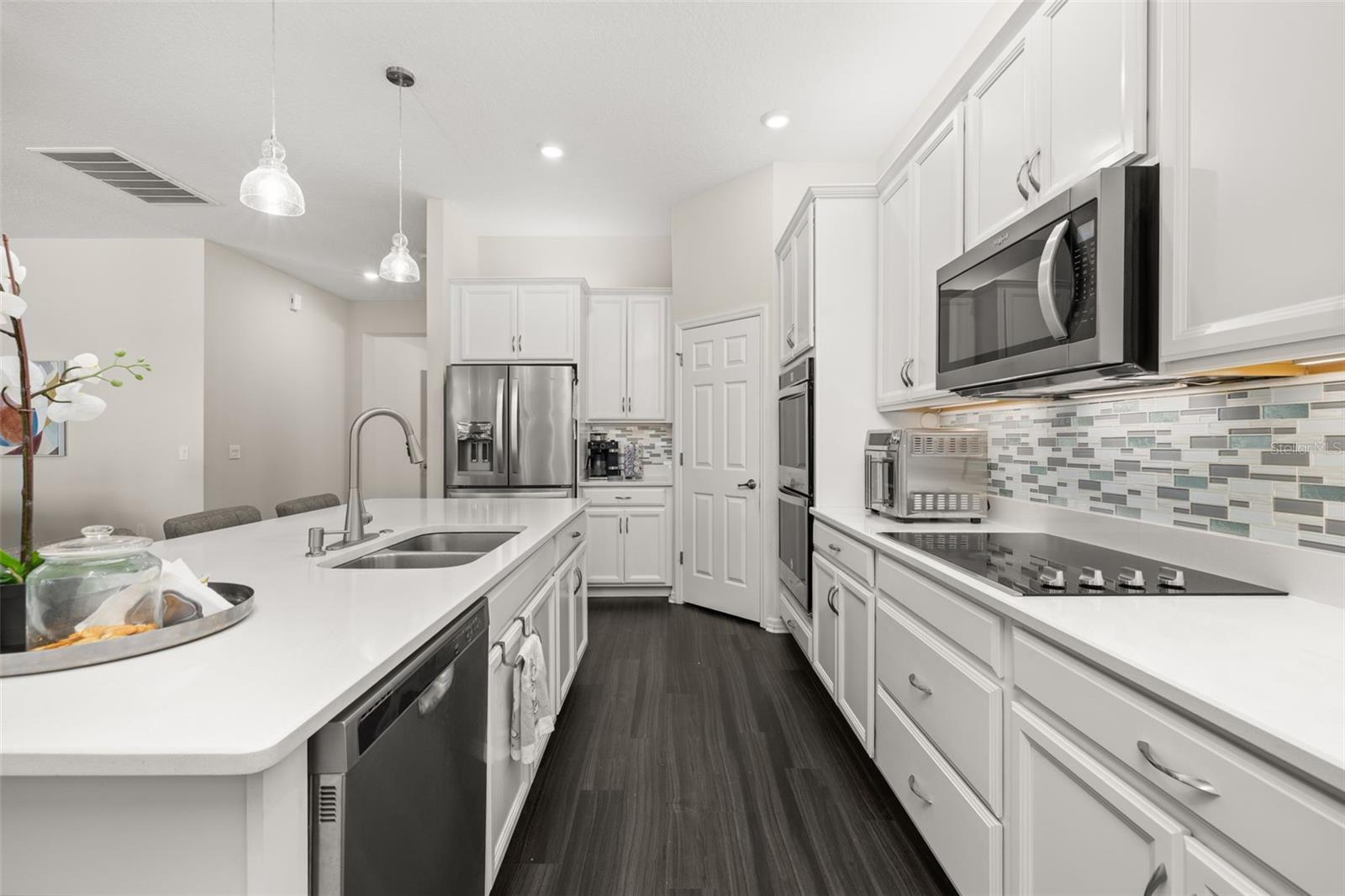 Image 22 of 52 For 9870 Summerlake Groves Street