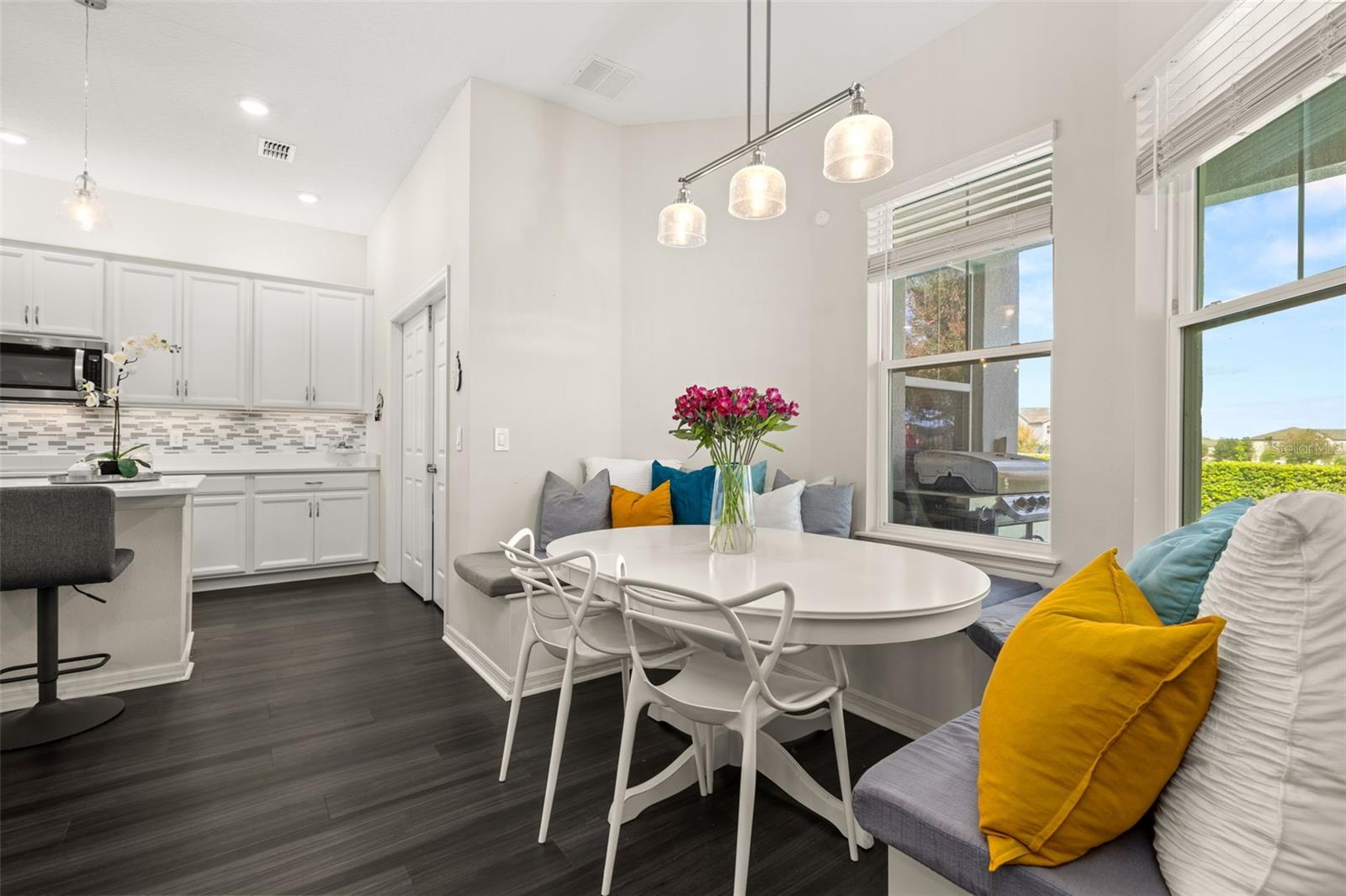 Image 24 of 52 For 9870 Summerlake Groves Street