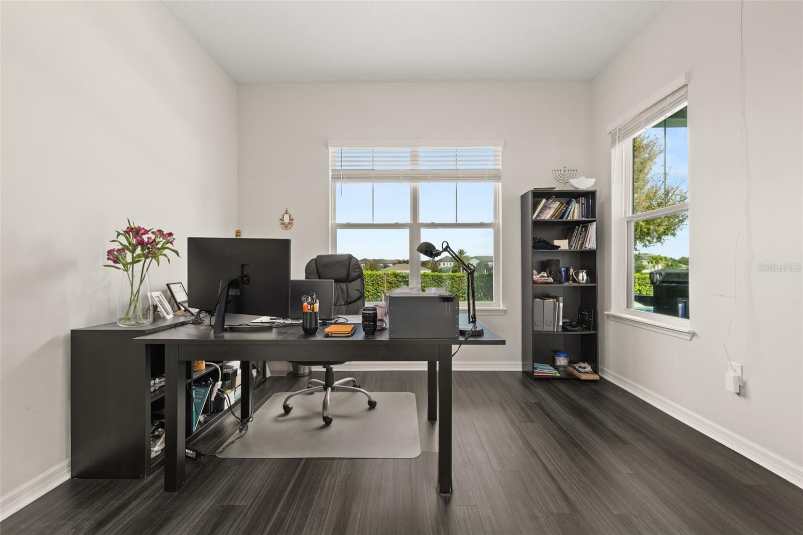 Image 26 of 52 For 9870 Summerlake Groves Street