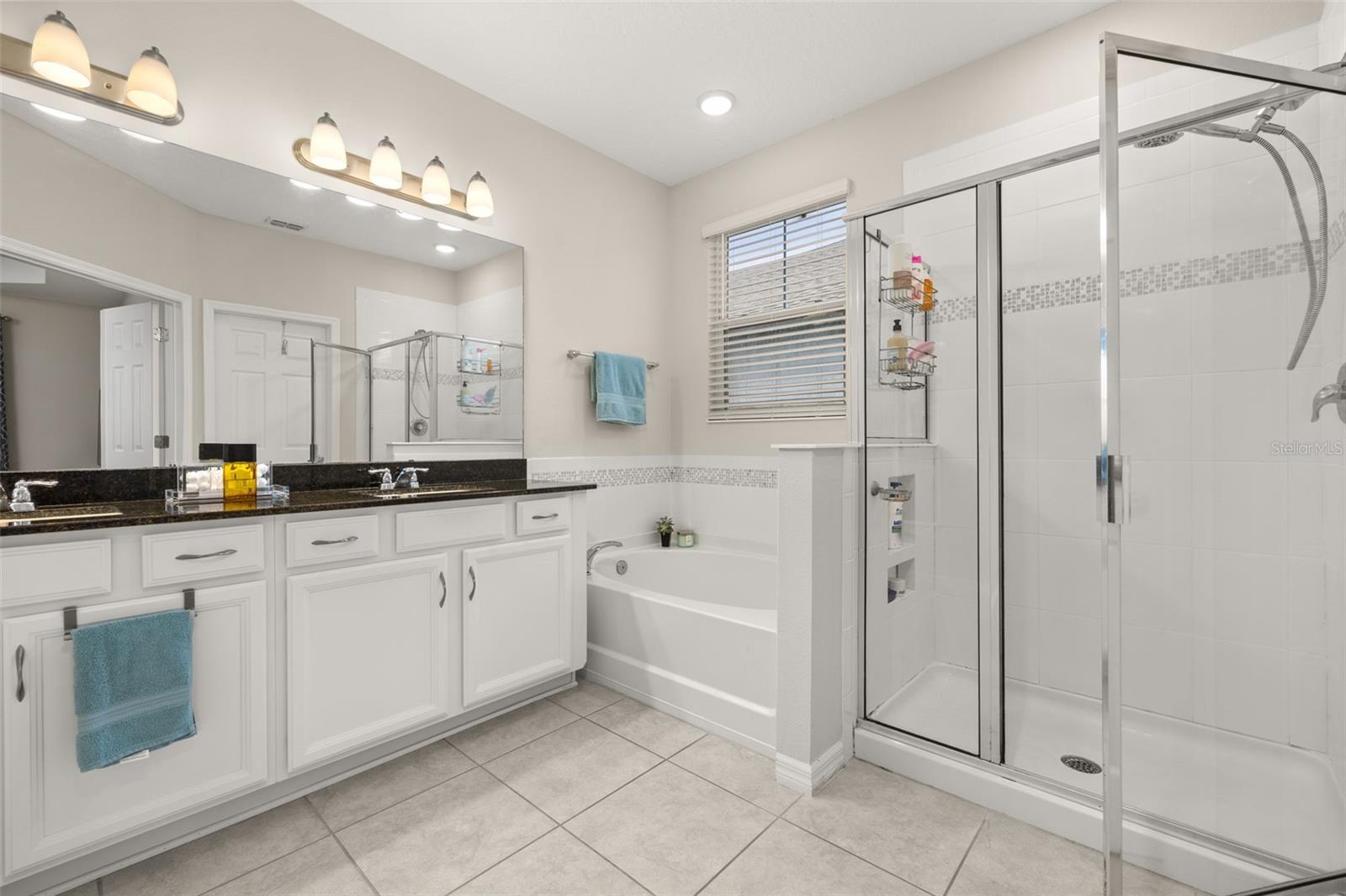 Image 29 of 52 For 9870 Summerlake Groves Street