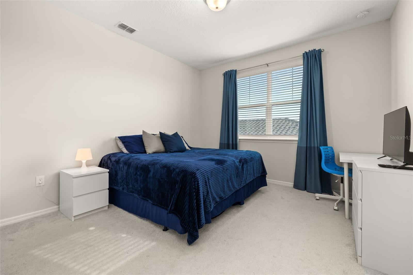 Image 38 of 52 For 9870 Summerlake Groves Street