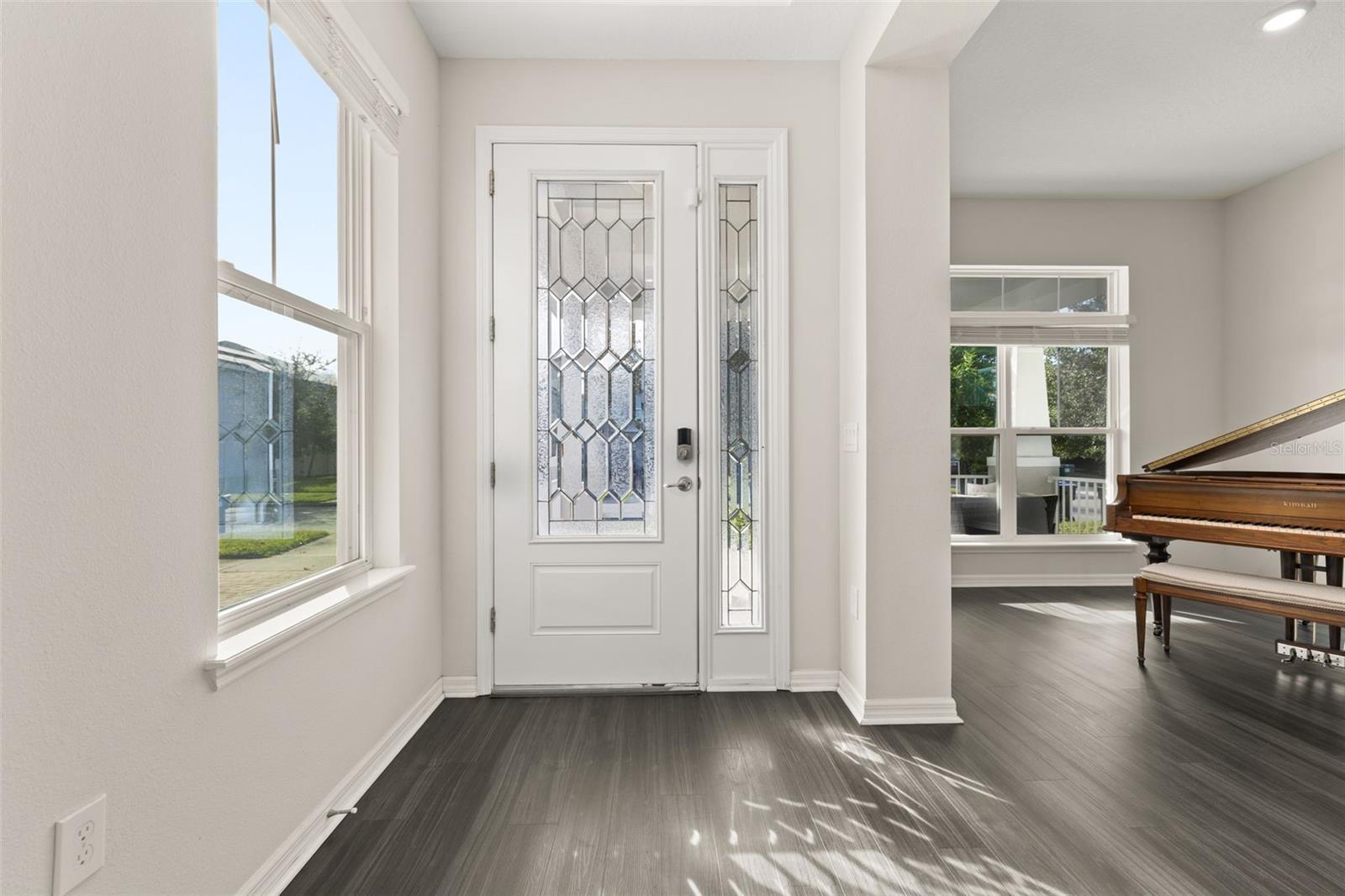 Image 7 of 52 For 9870 Summerlake Groves Street