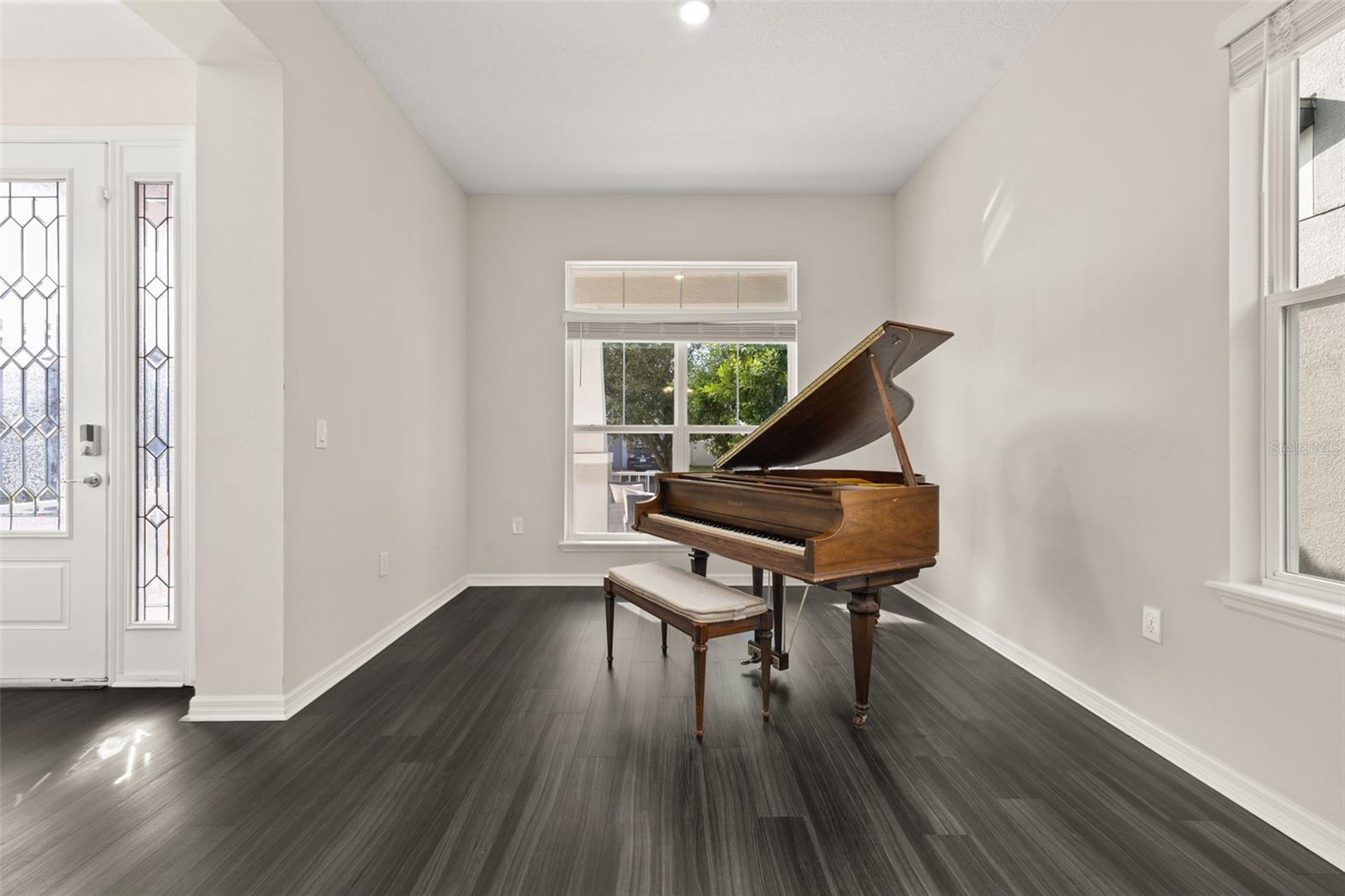 Image 9 of 52 For 9870 Summerlake Groves Street