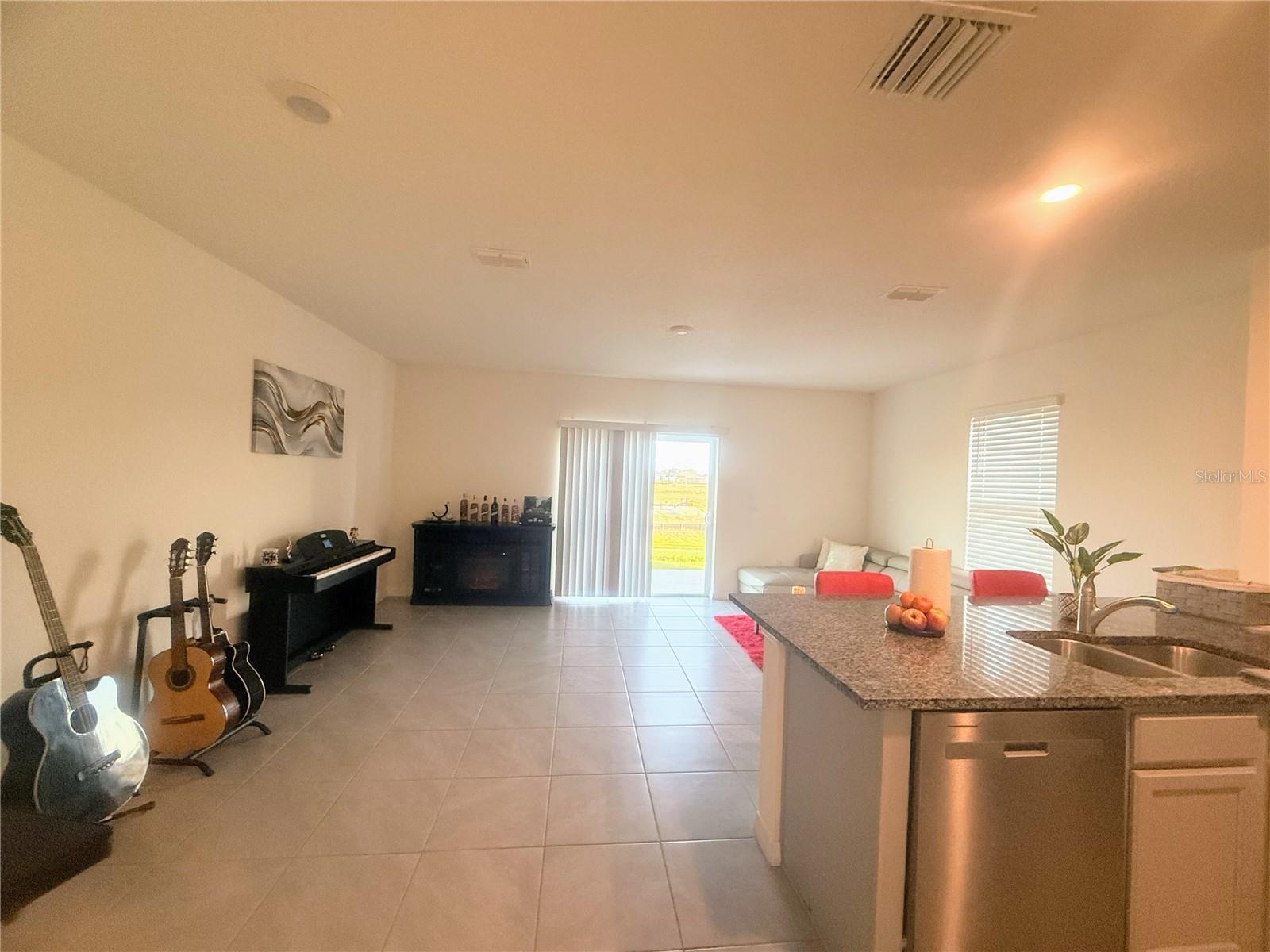 Image 7 of 12 For 1727 Wooden Street