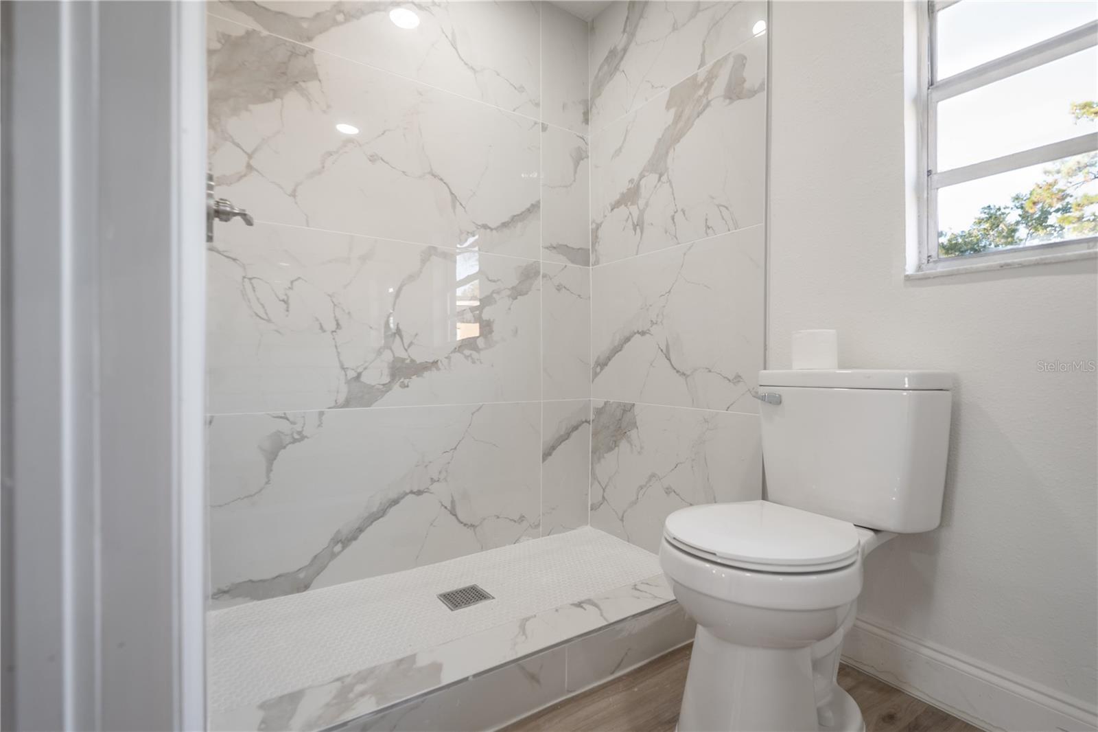 Image 15 of 26 For 245 Amador Circle