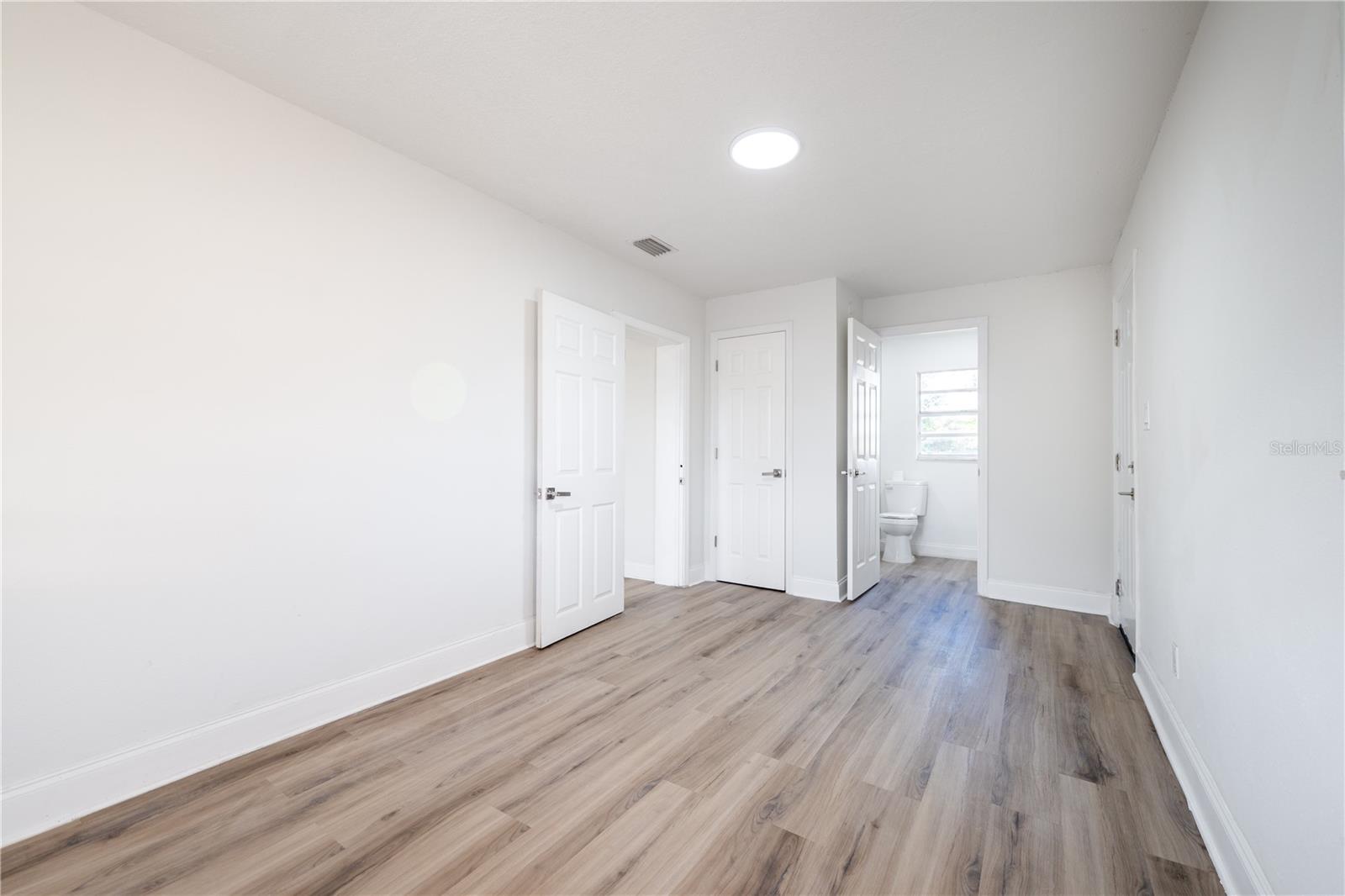 Image 17 of 26 For 245 Amador Circle