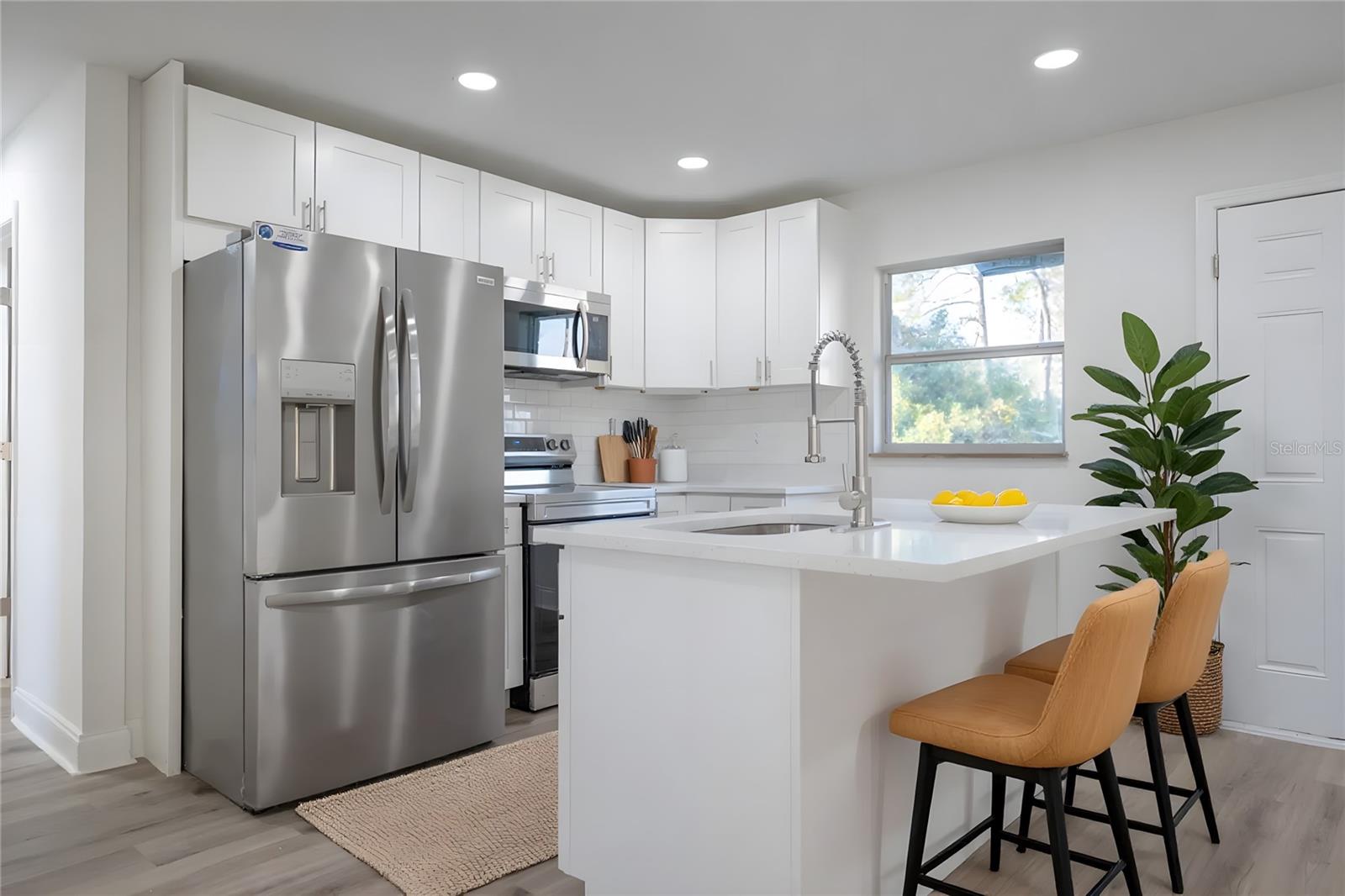 Image 5 of 26 For 245 Amador Circle