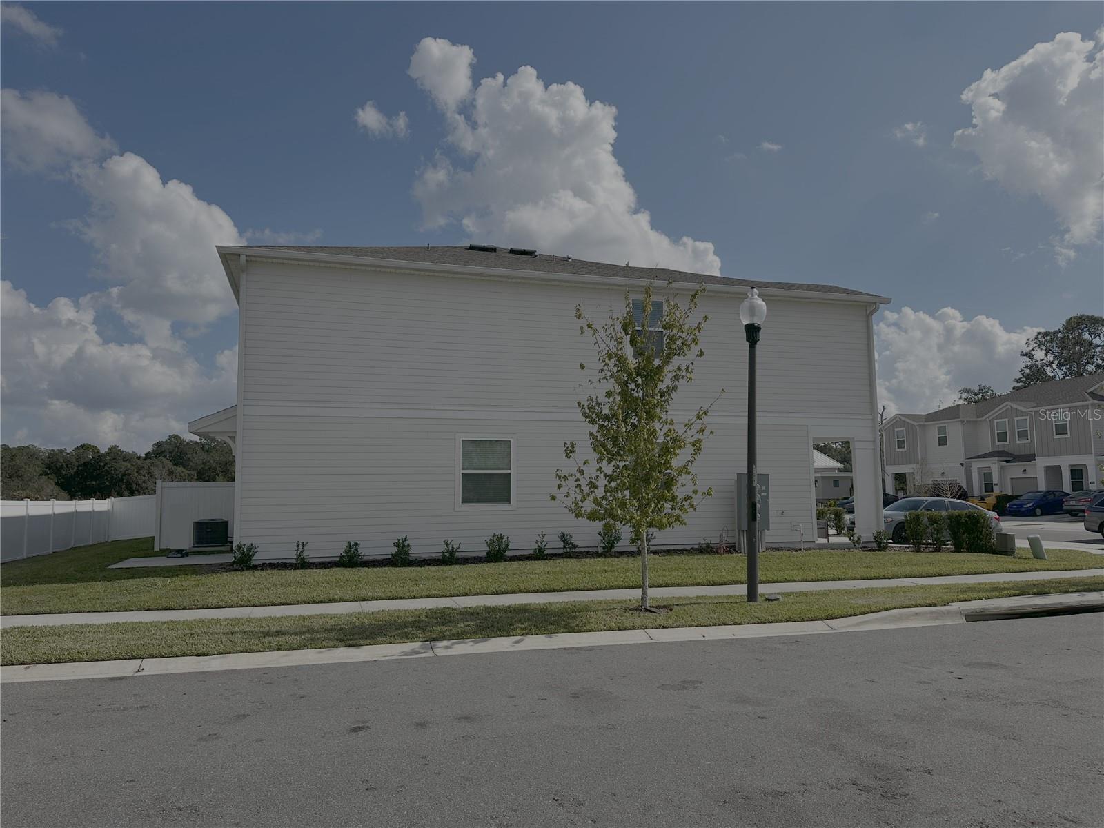 Image 5 of 10 For 7697 Stone Creek Trail