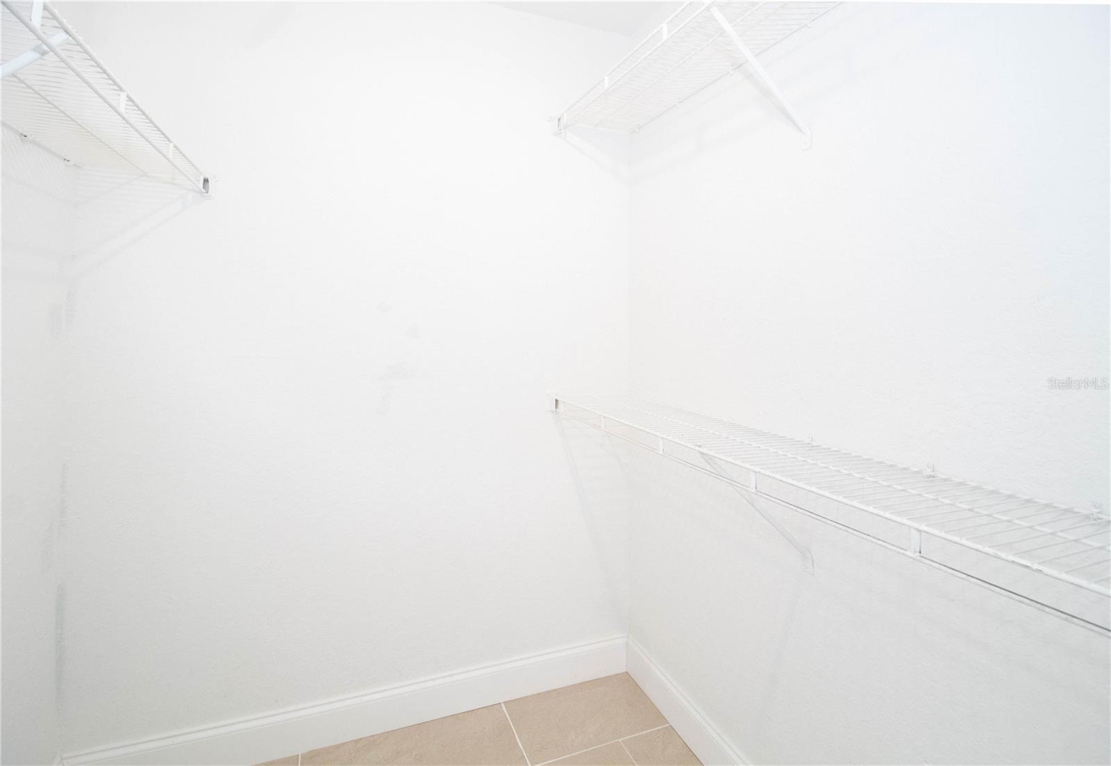 Image 18 of 32 For 14036 Fairway Island Drive 1535