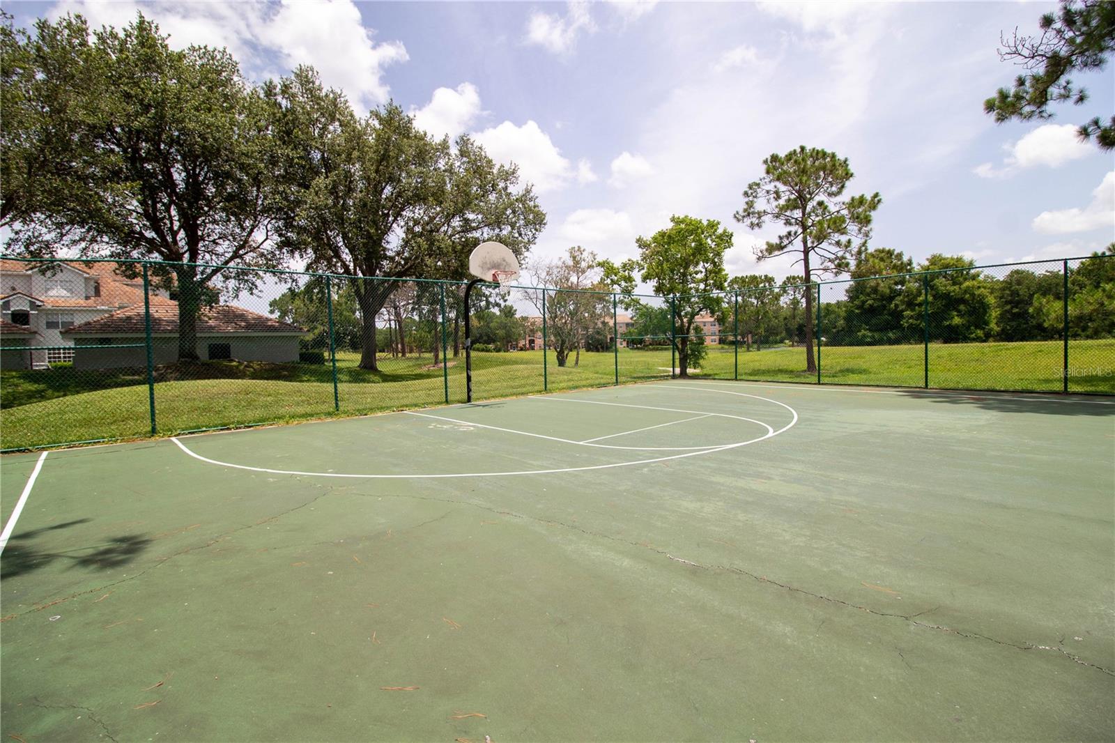 Image 25 of 32 For 14036 Fairway Island Drive 1535