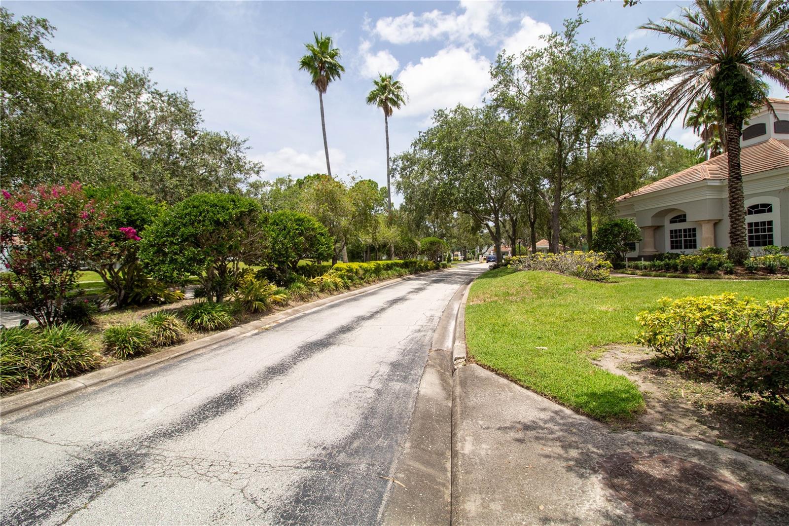 Image 29 of 32 For 14036 Fairway Island Drive 1535