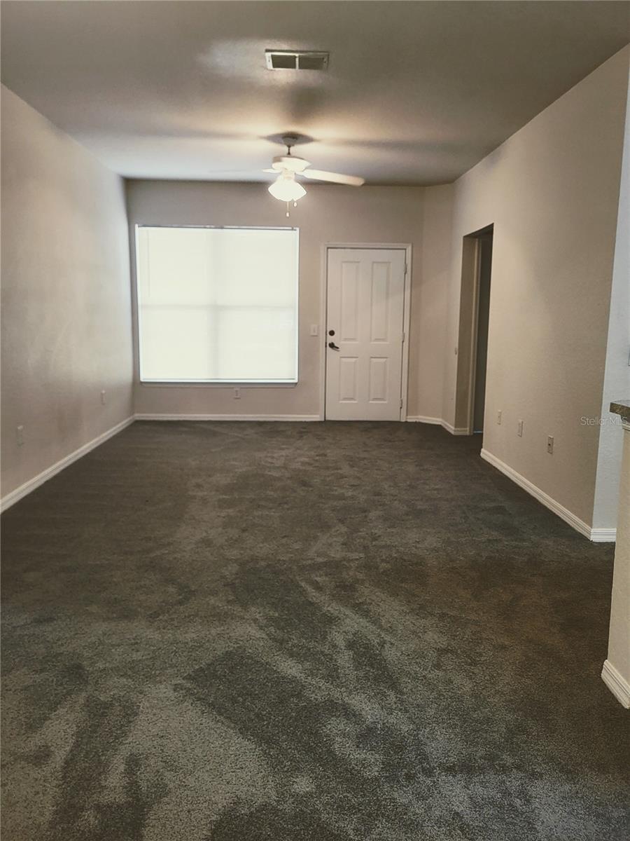 Image 8 of 13 For 6005 Hemingway Circle 6005