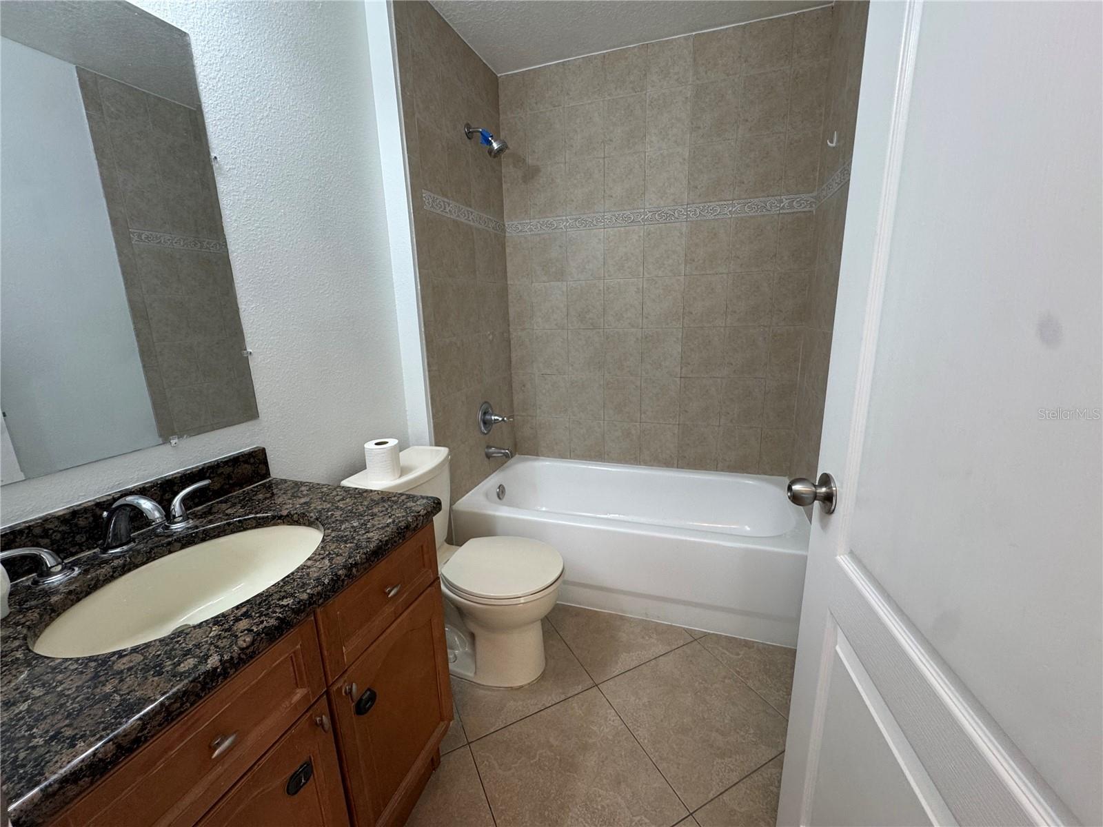 Image 20 of 30 For 14940 Day Lily Court