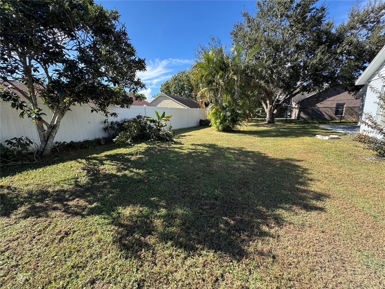 Image 24 of 30 For 14940 Day Lily Court