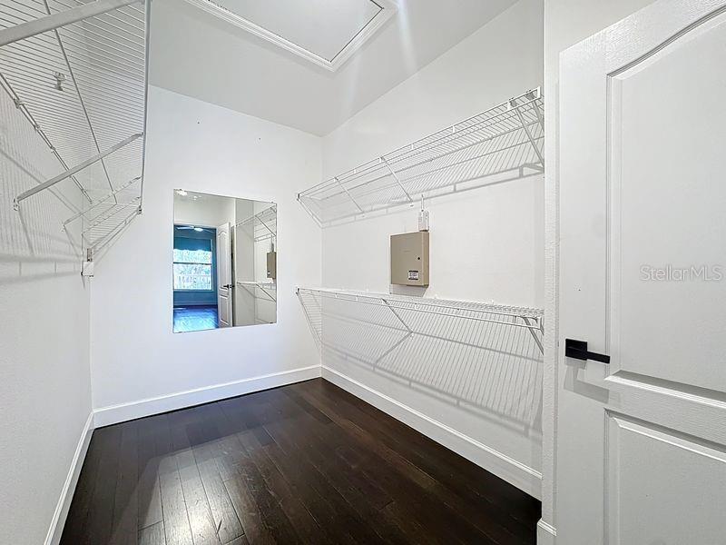 Image 17 of 38 For 8843 Villa View Circle 207