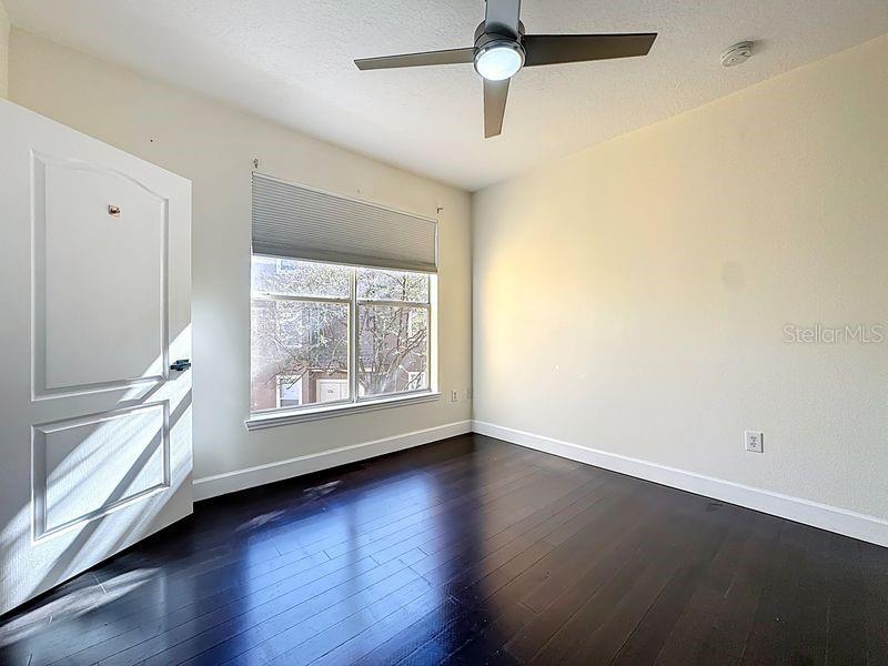 Image 21 of 38 For 8843 Villa View Circle 207