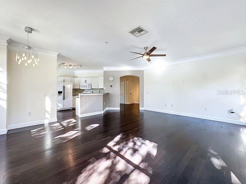 Image 7 of 38 For 8843 Villa View Circle 207