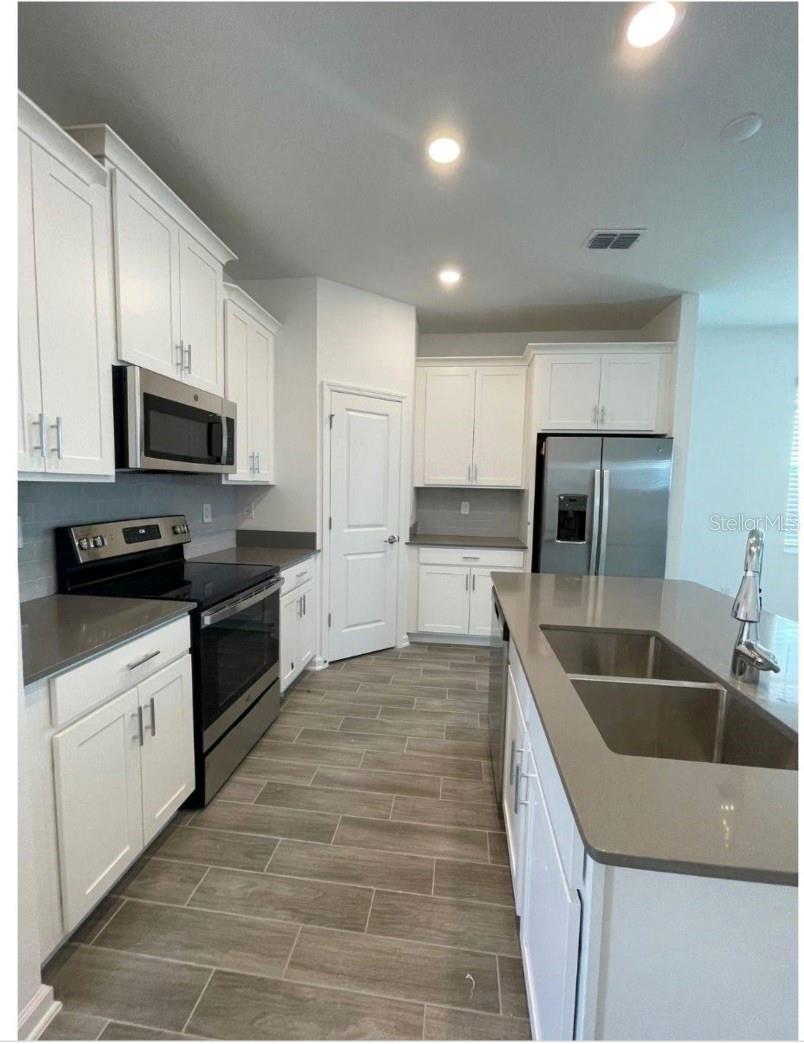 Image 7 of 18 For 1748 Cross Prairie Parkway