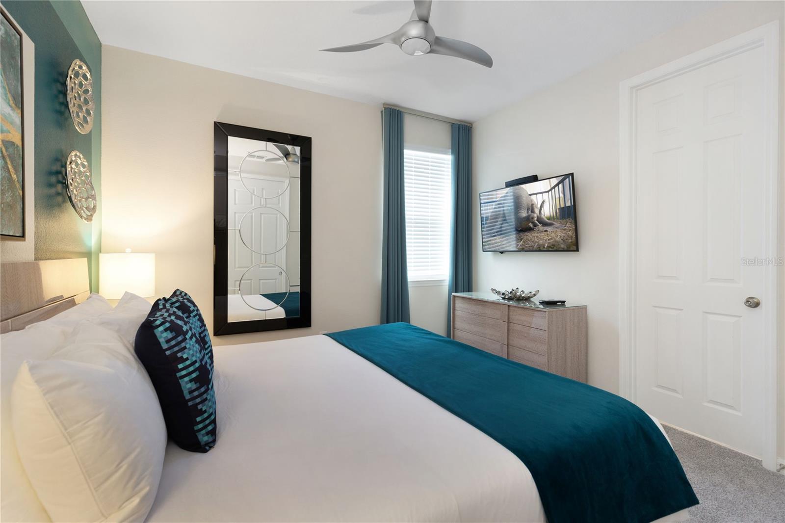 Image 35 of 76 For 1628 Nassau Point Trail