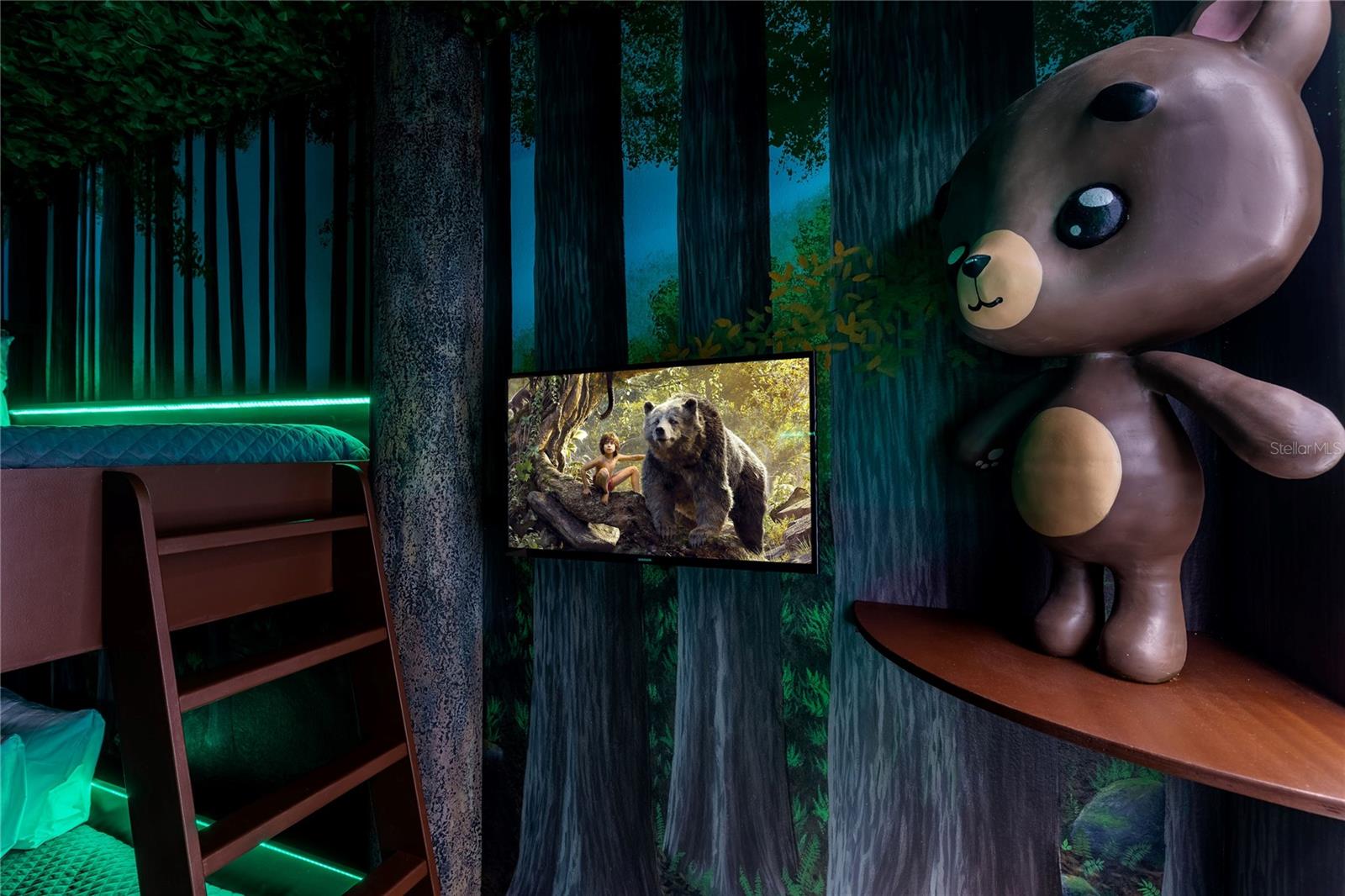 Image 59 of 76 For 1628 Nassau Point Trail