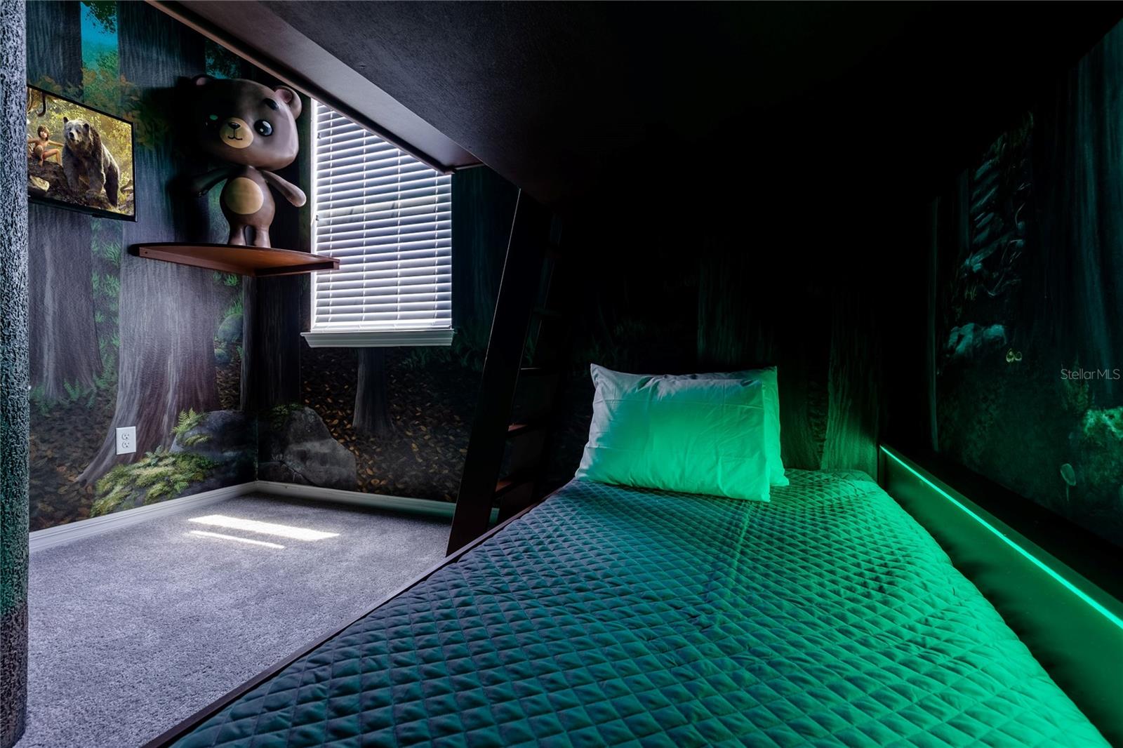 Image 63 of 76 For 1628 Nassau Point Trail