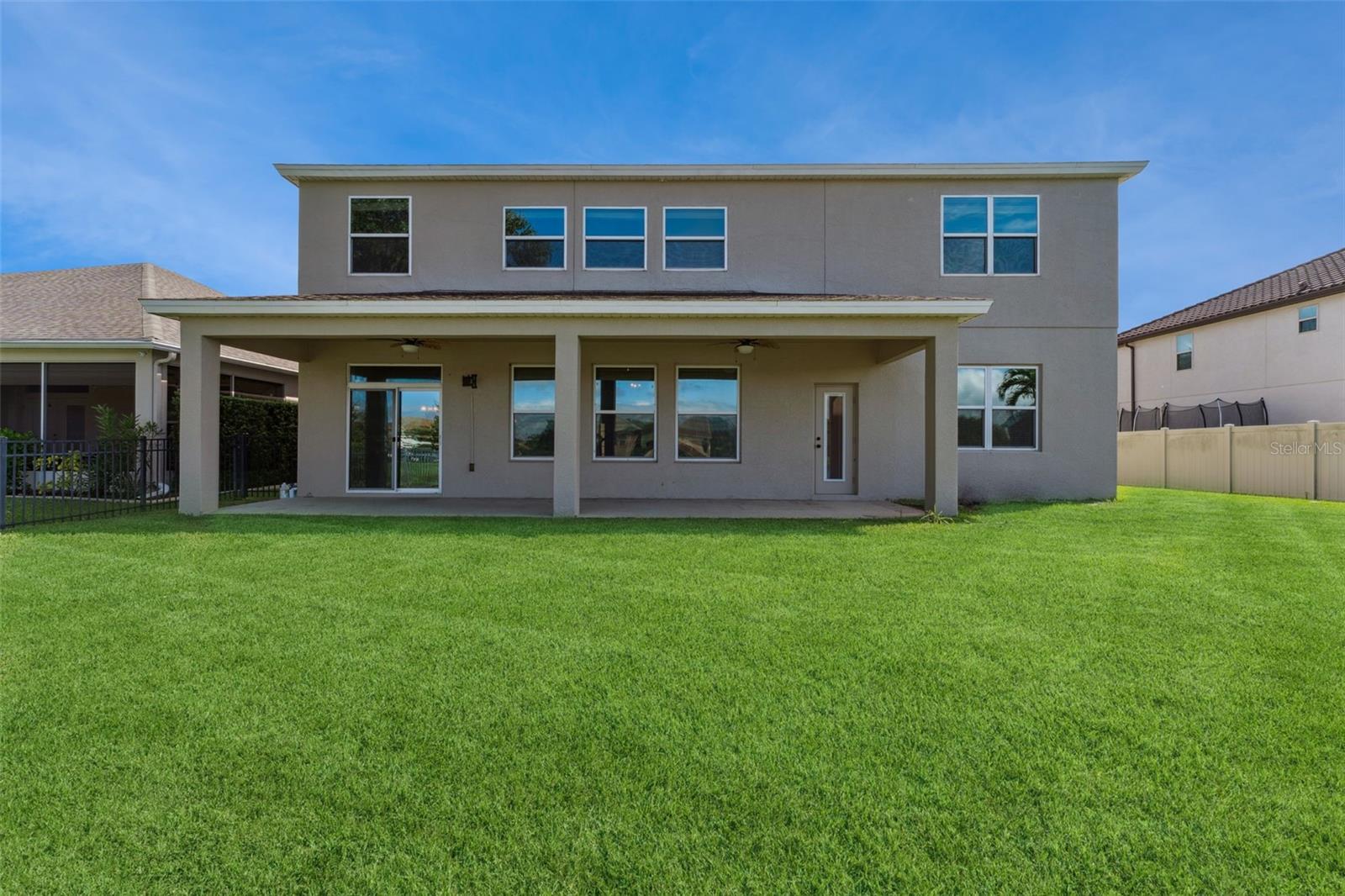 Image 2 of 70 For 1620 Lake Parkway Drive